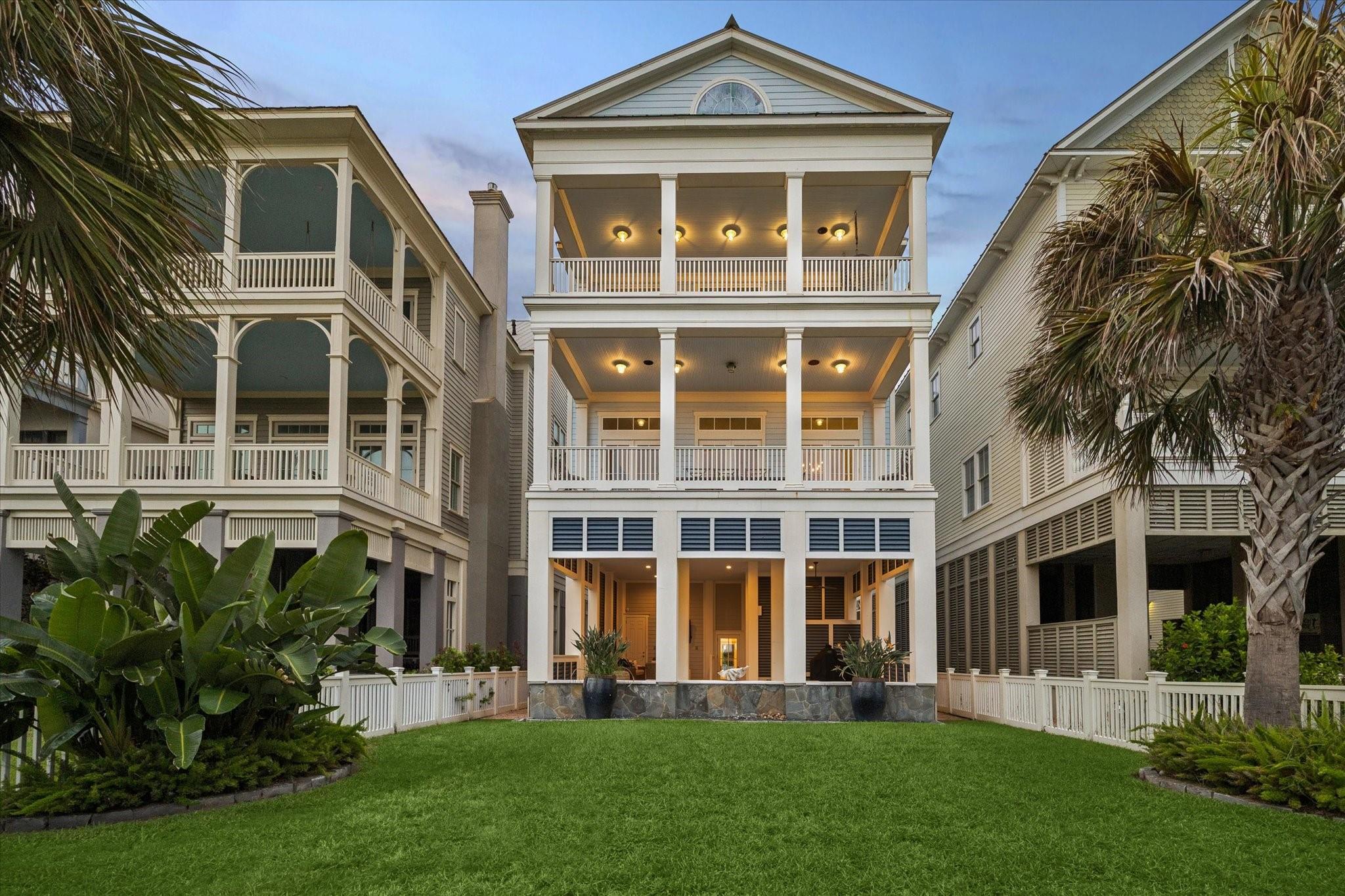 2601 E Seaside Drive — photo