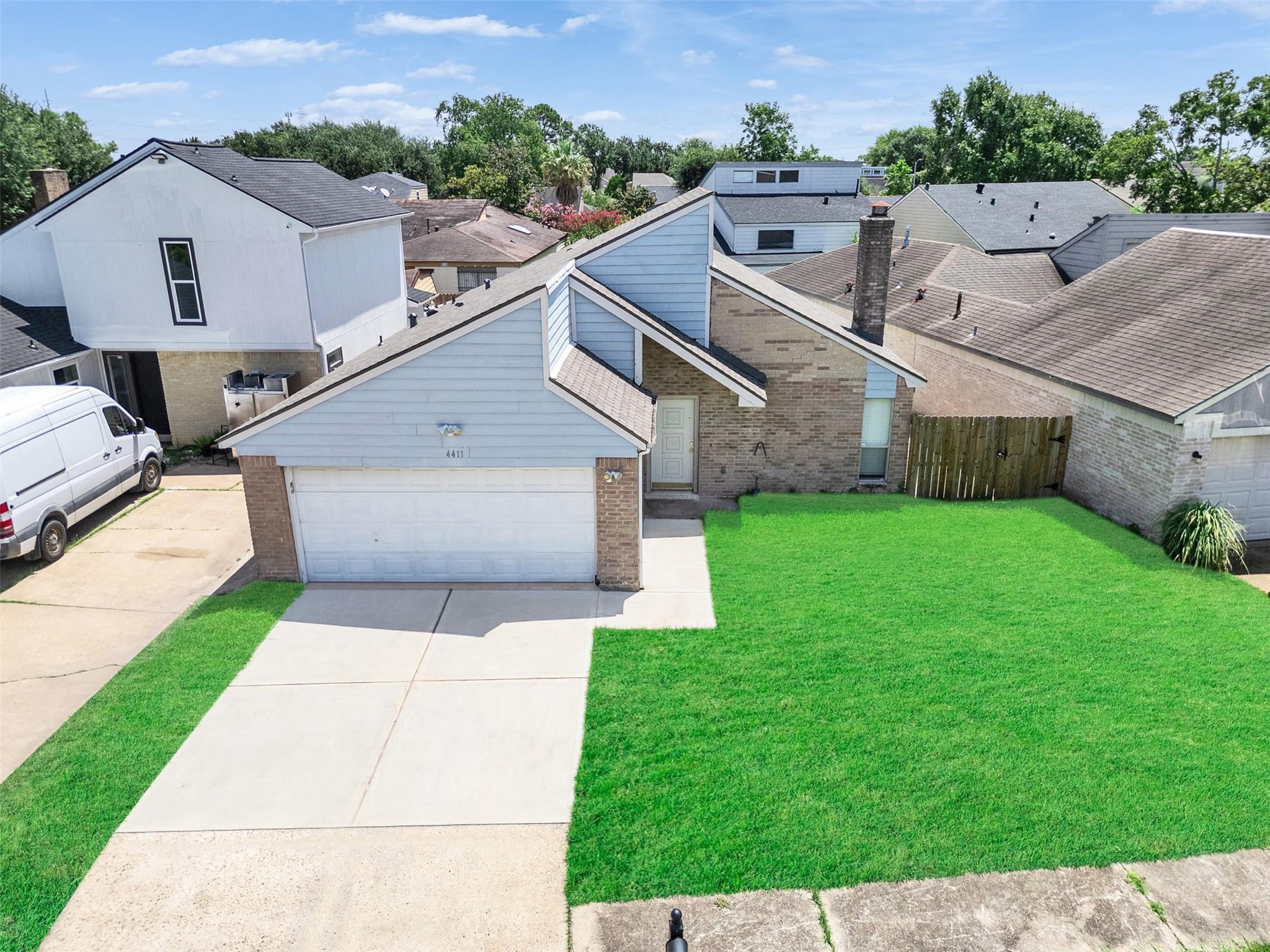 4411 Yupon Ridge Drive — photo