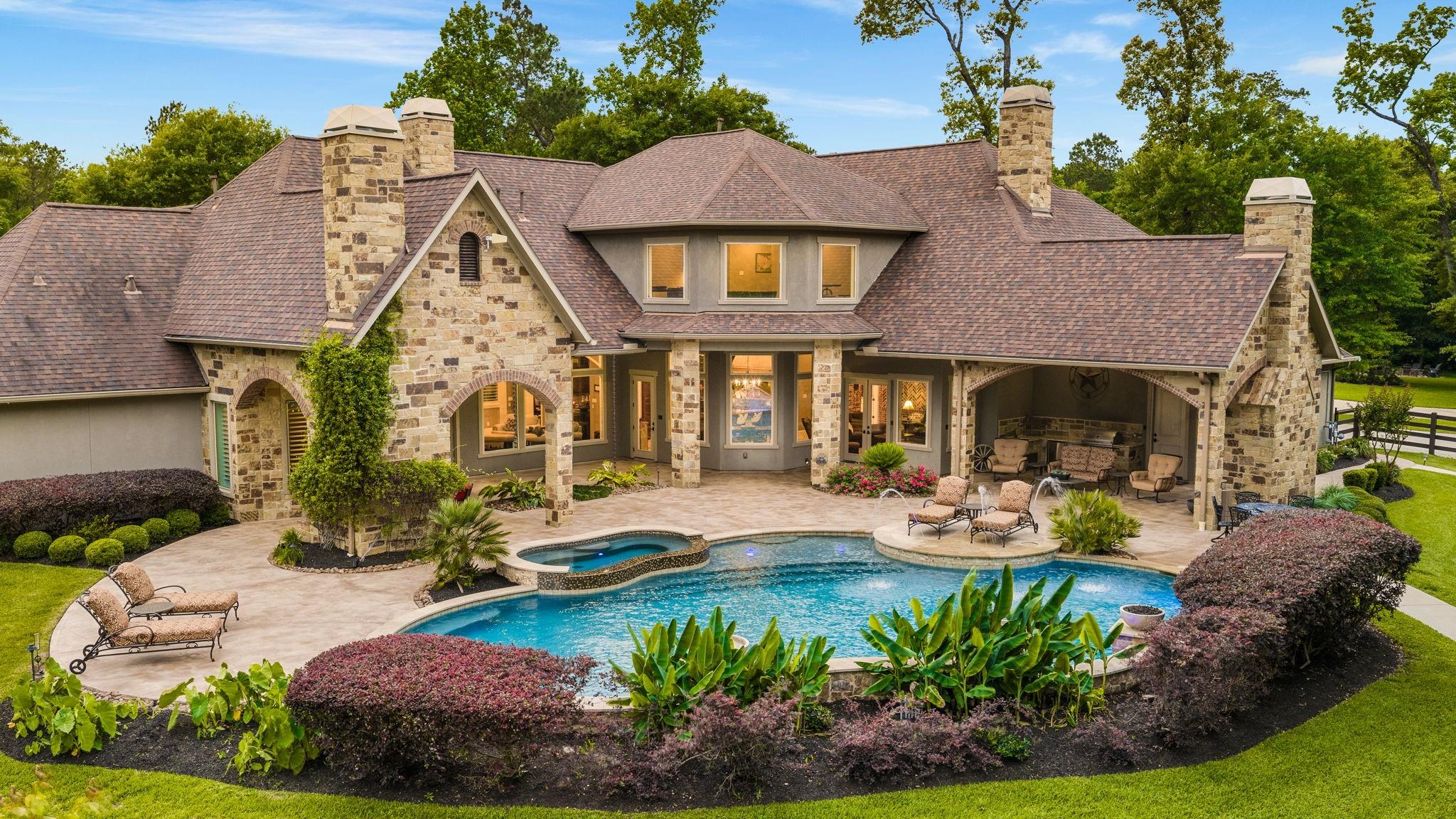 6926 Comanche Bend — photo