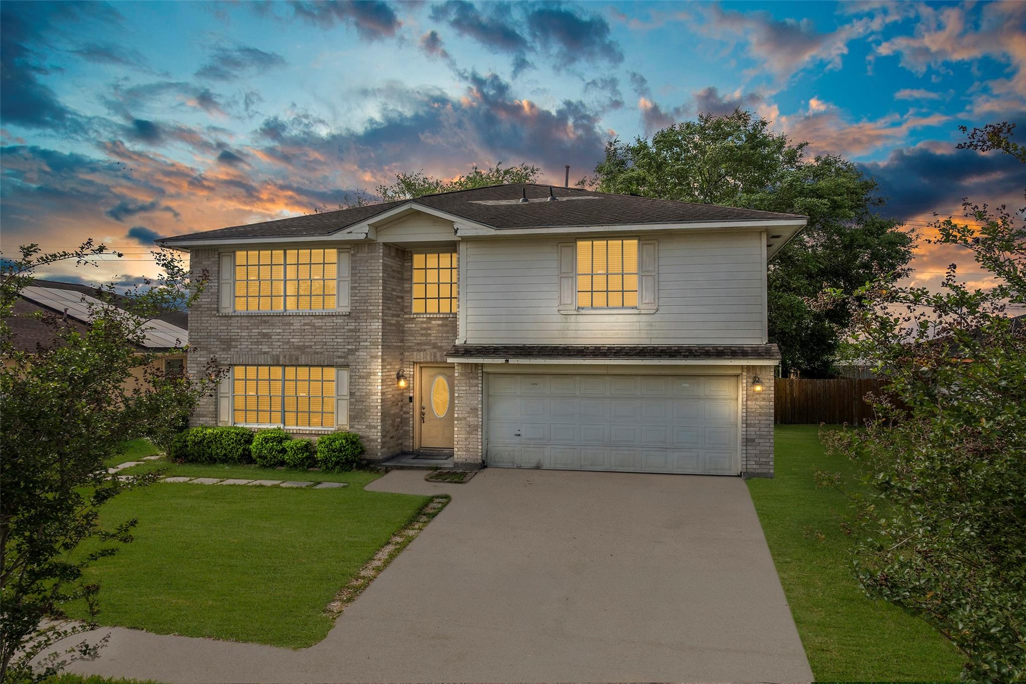 9214 Carmalee Street — photo