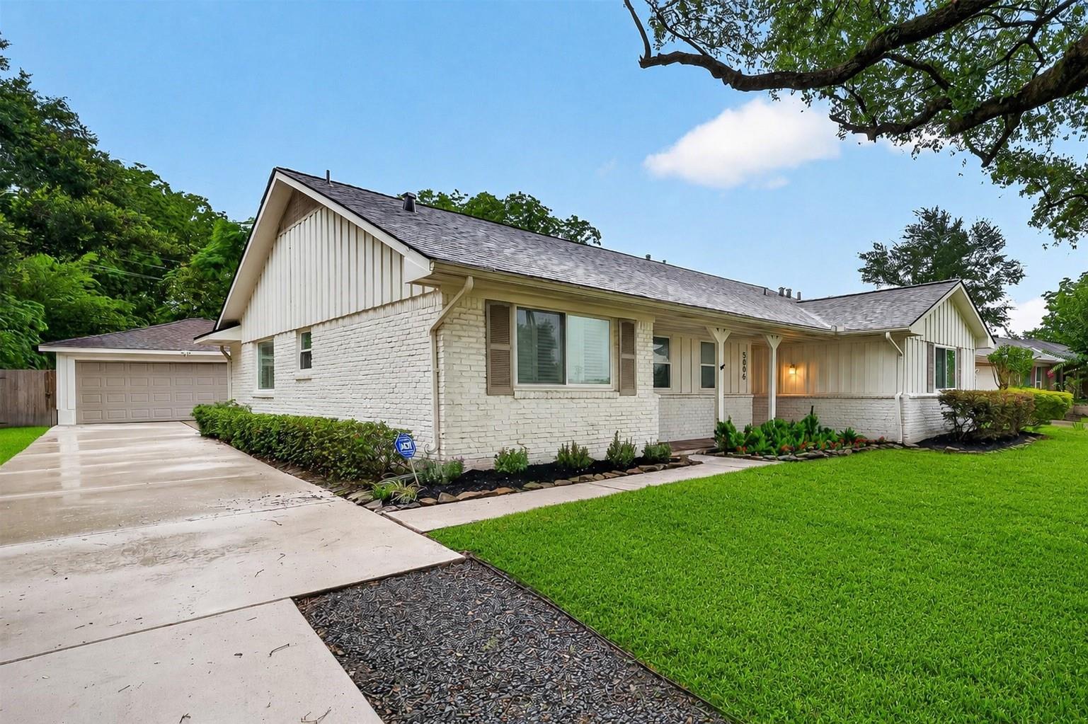 5006 Creekbend Drive — photo
