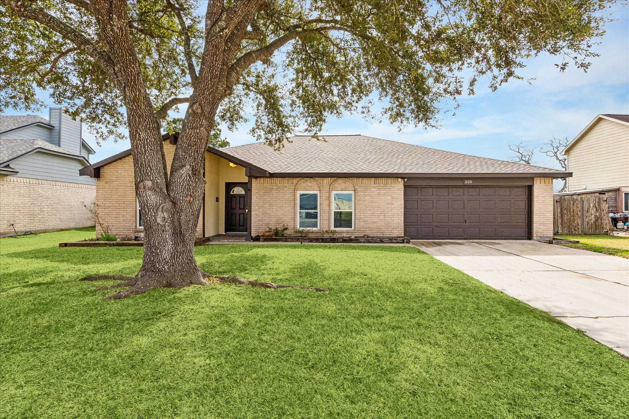 320 Creek Bend Drive — photo