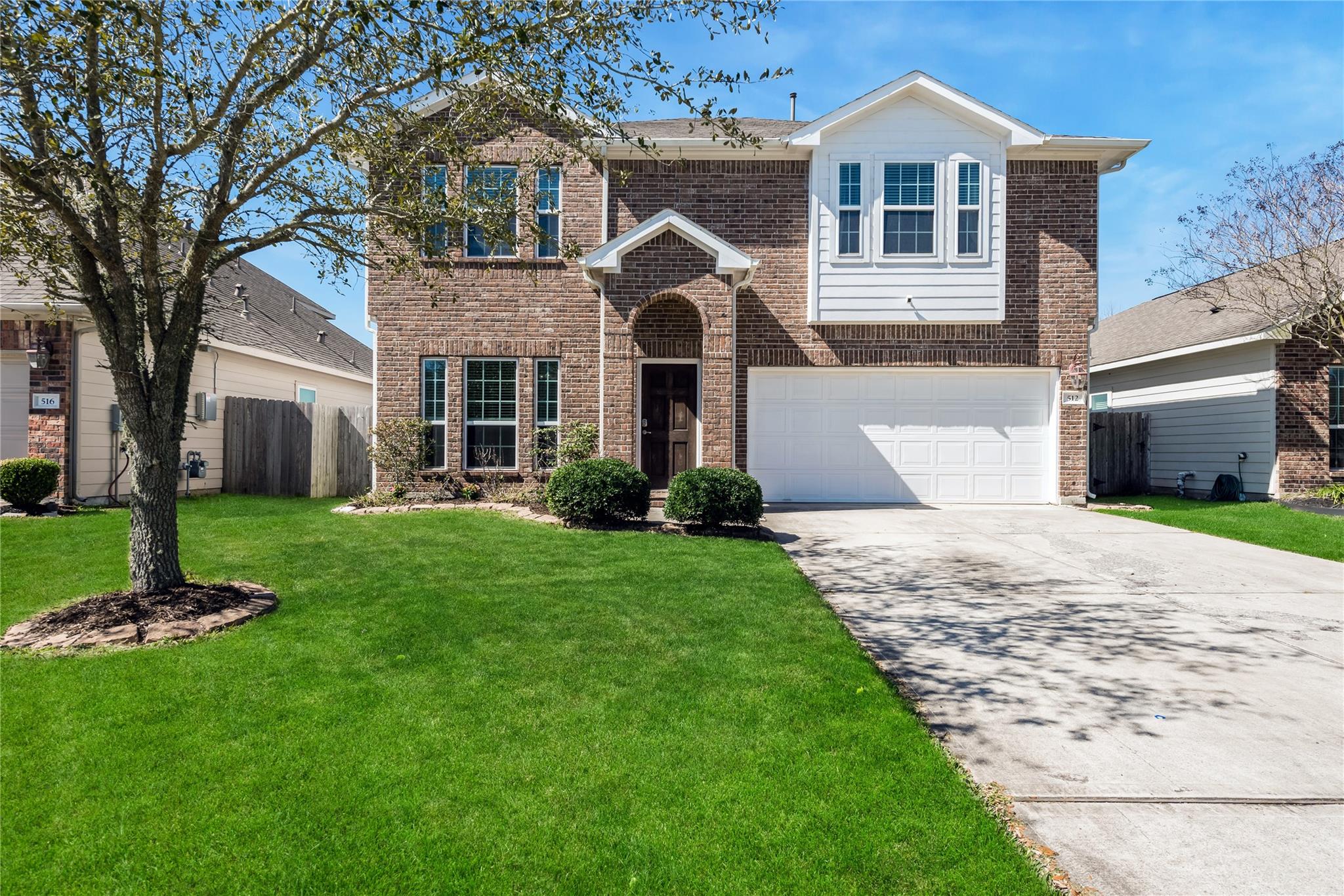 512 Forest Village Circle — photo