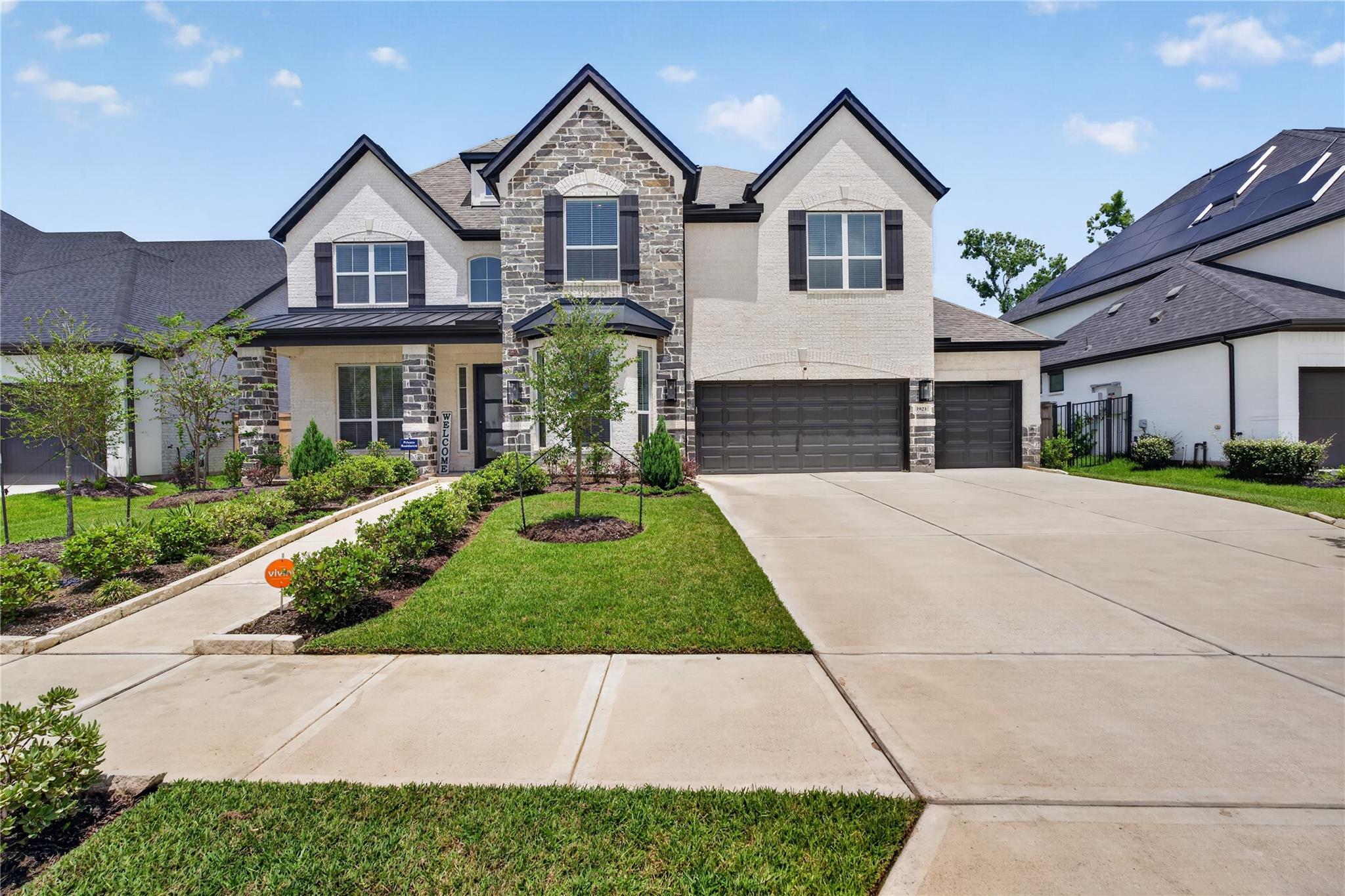 1923 Cathedral Bend Drive — photo