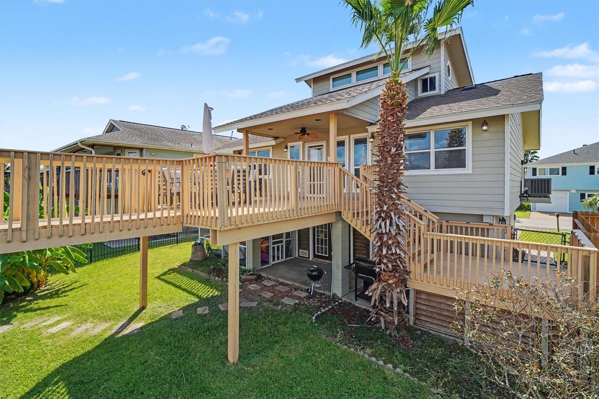 1016 Redfish Street — photo
