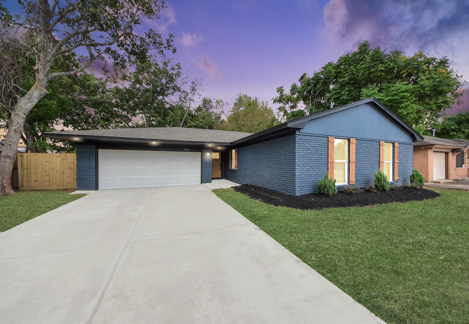 5523 Elm Tree Drive — photo