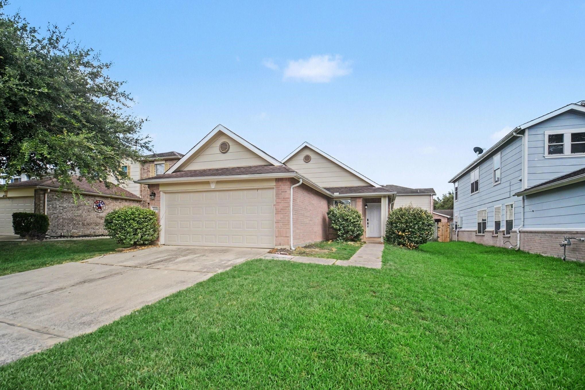 4406 Twisting Pine Court — photo