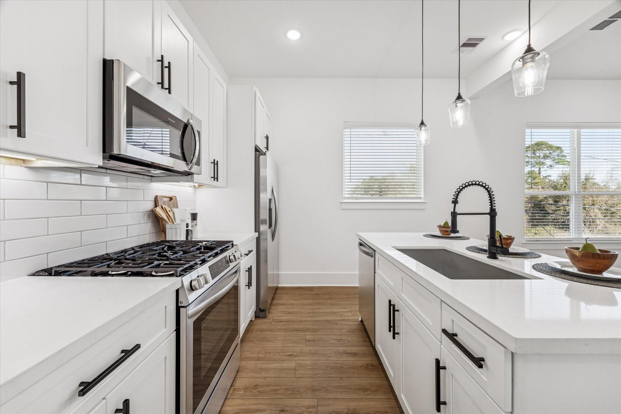 5621 Azores — photo