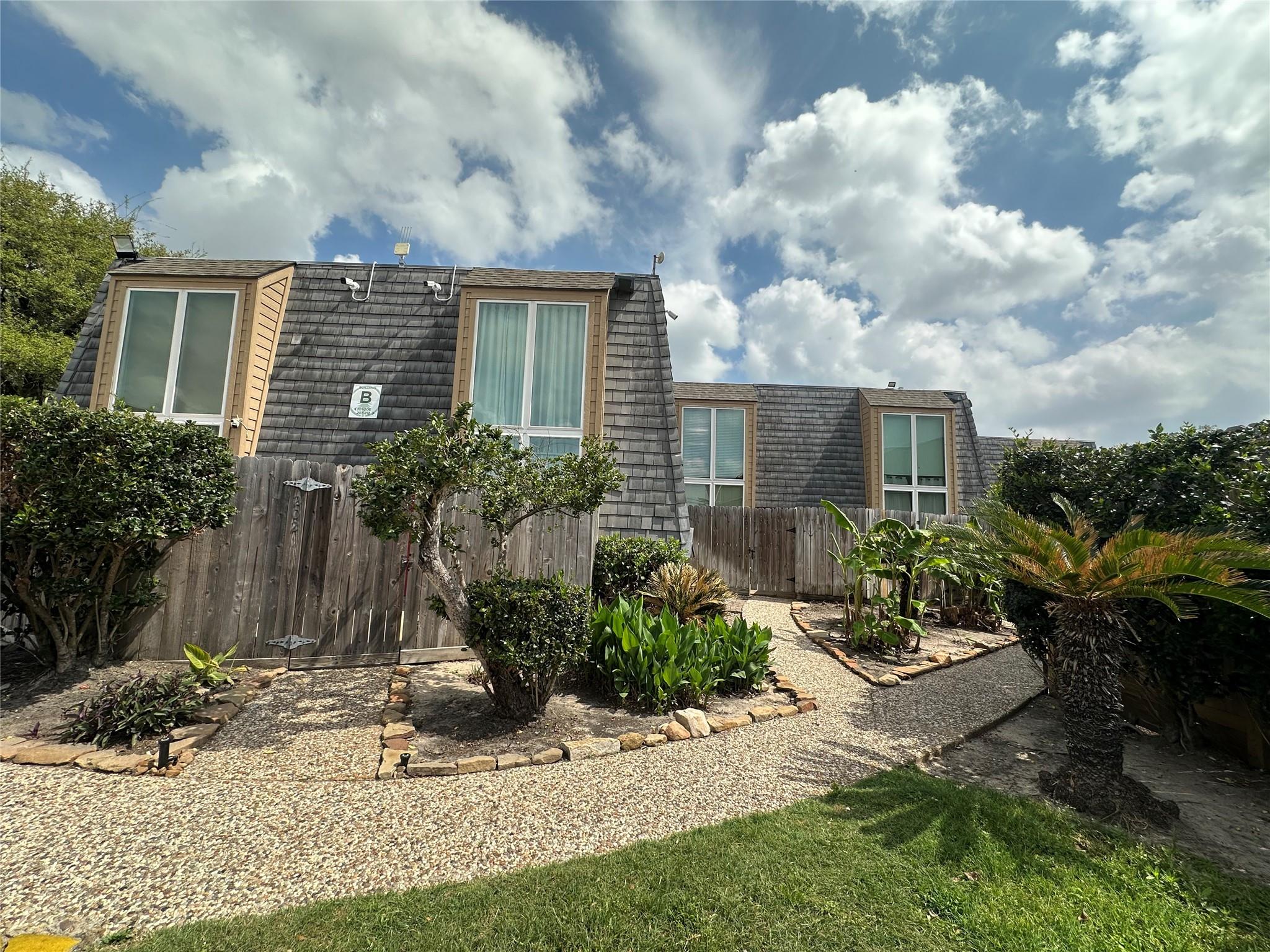 16120 Stuebner Airline Road #202 — photo
