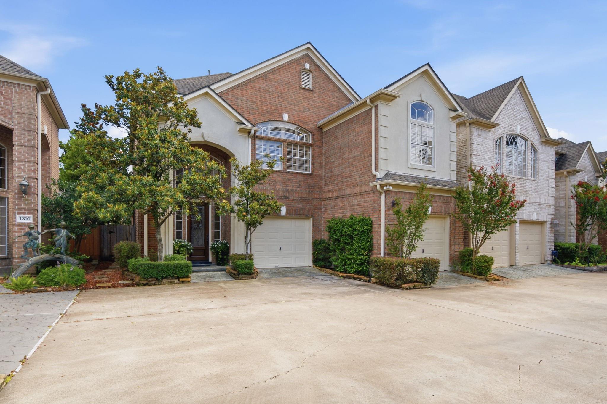 1308 Whispering Pines Drive — photo