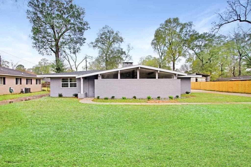 7575 Coburn Drive — photo