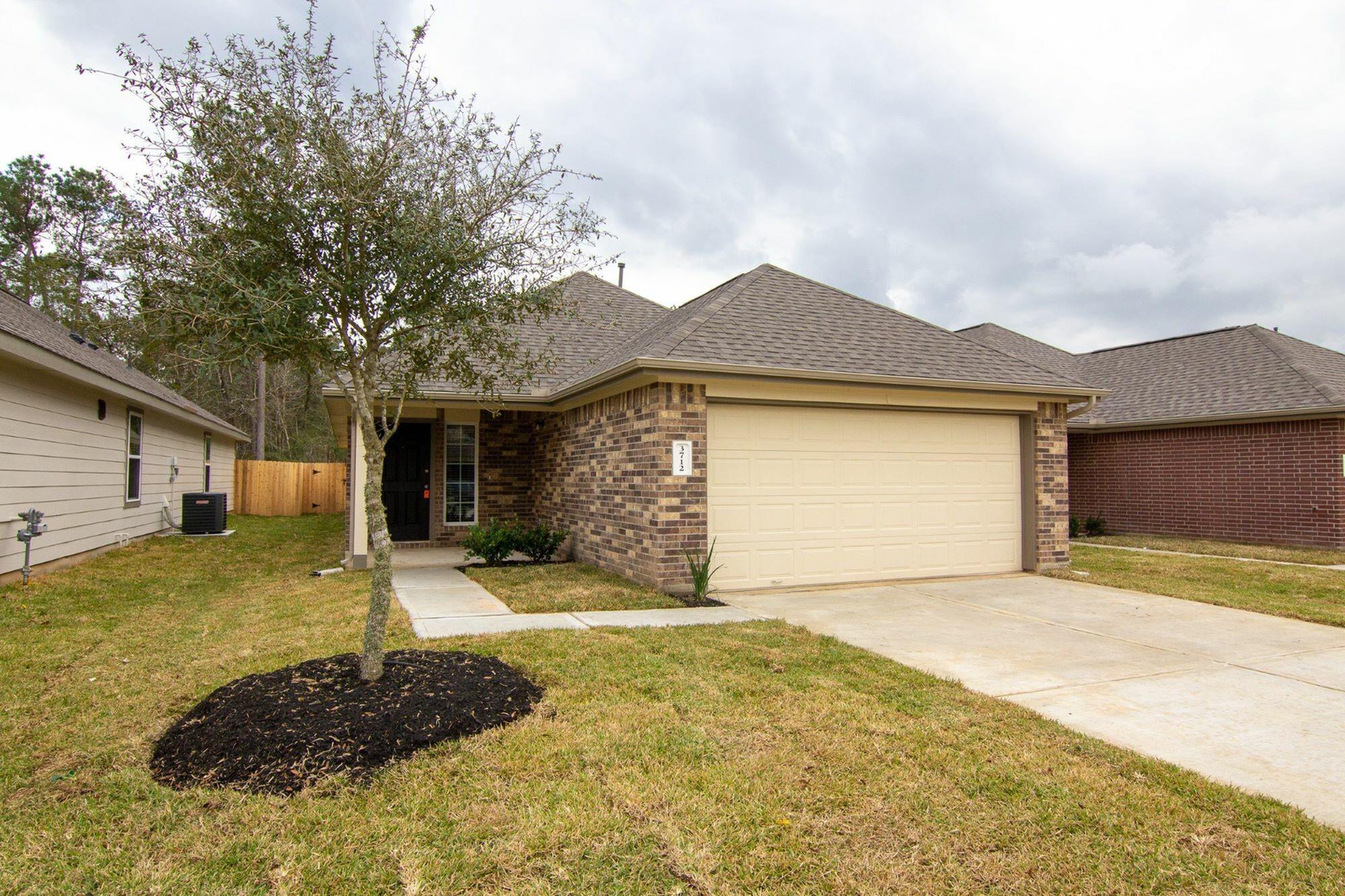 3712 Alexus Drive — photo