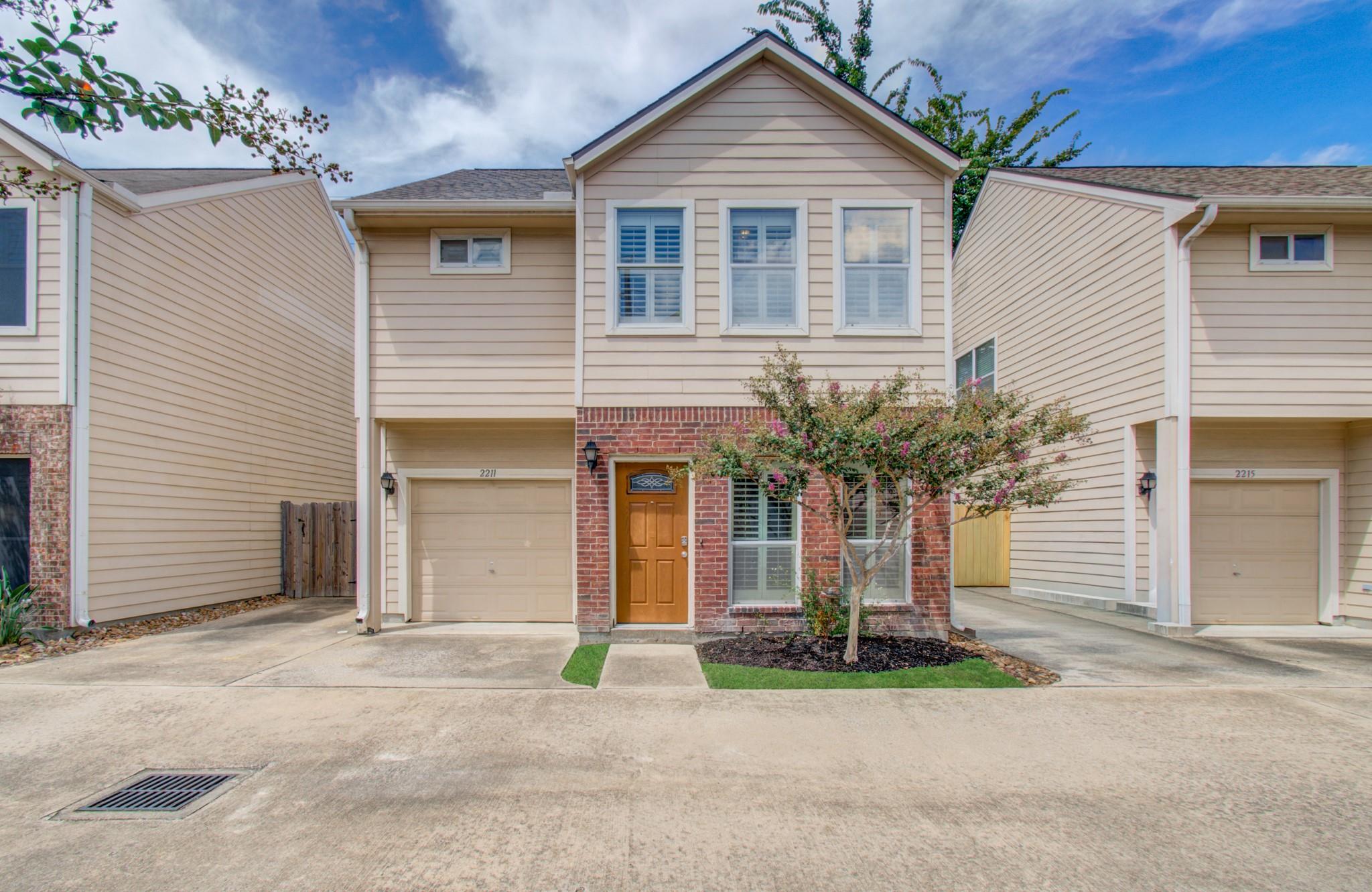 2211 Naomi Street — photo