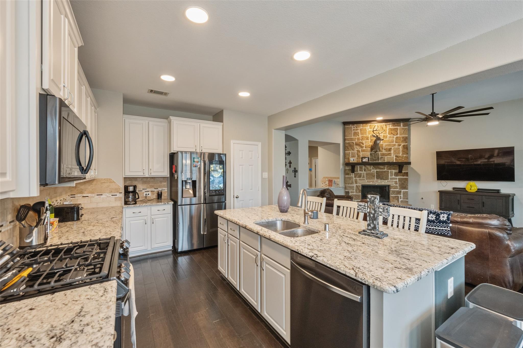 8109 Threadtail Street, Conroe, TX 77385 — photo 2