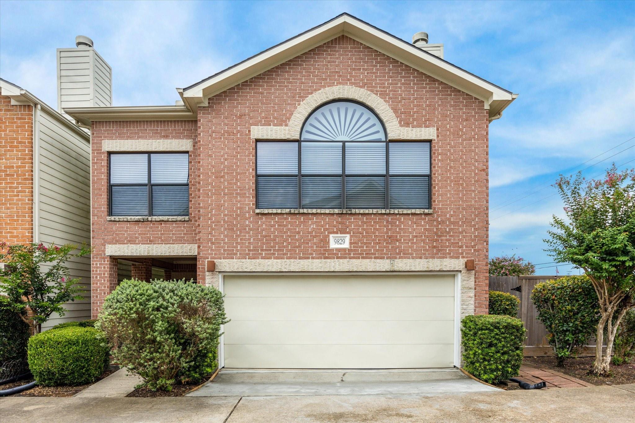 9829 Riddlelink, Houston, TX 77025