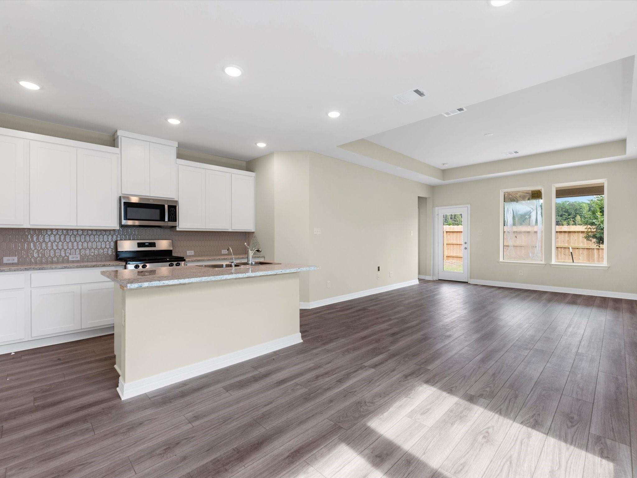8034 Magnolia Prairie Lane — photo