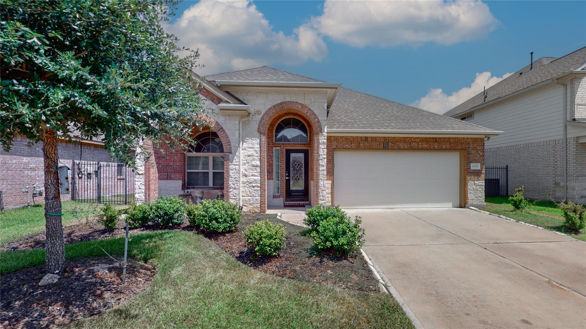 24322 Kee Cresta Court — photo