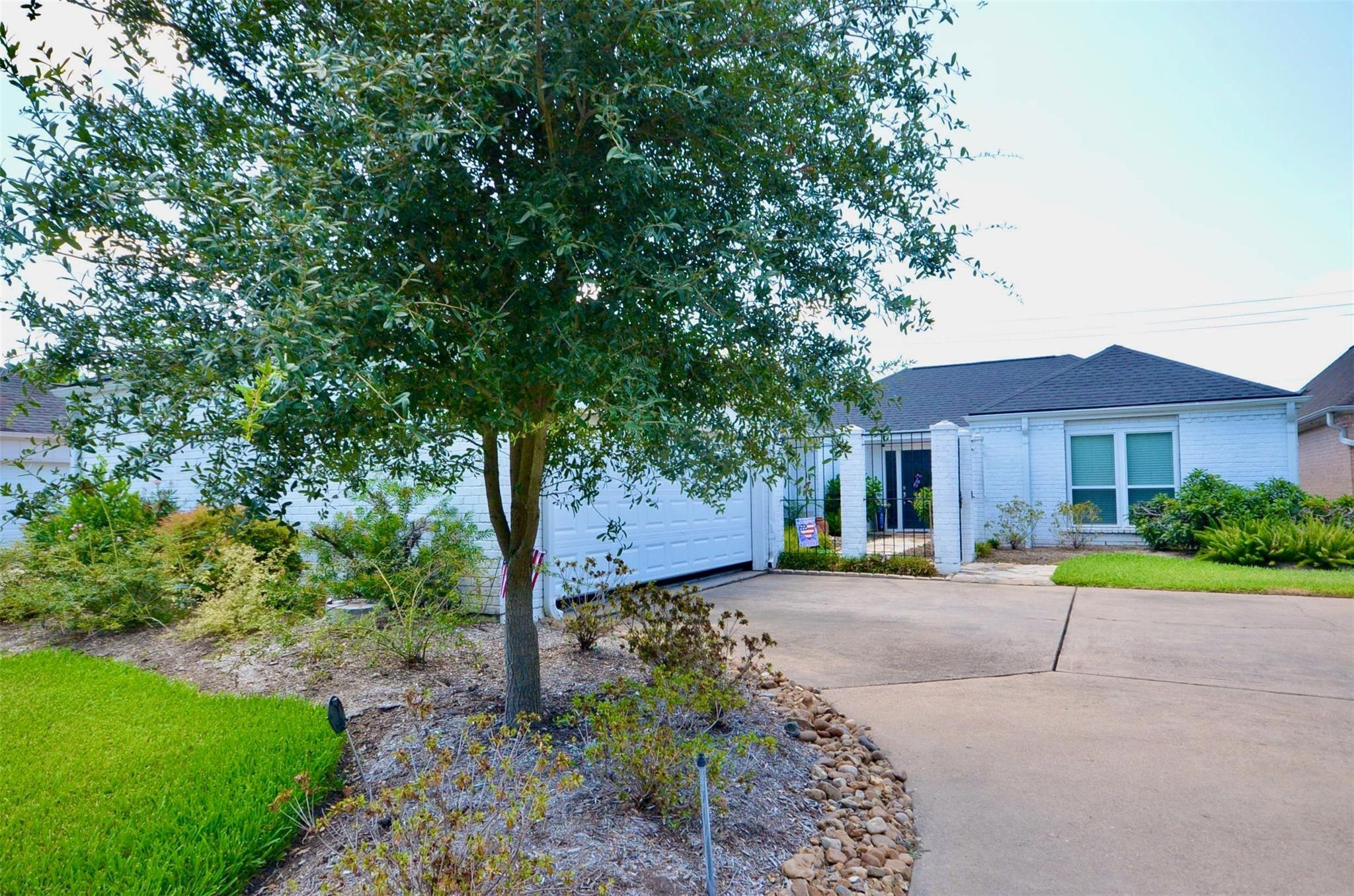 2923 Country Club Boulevard — photo