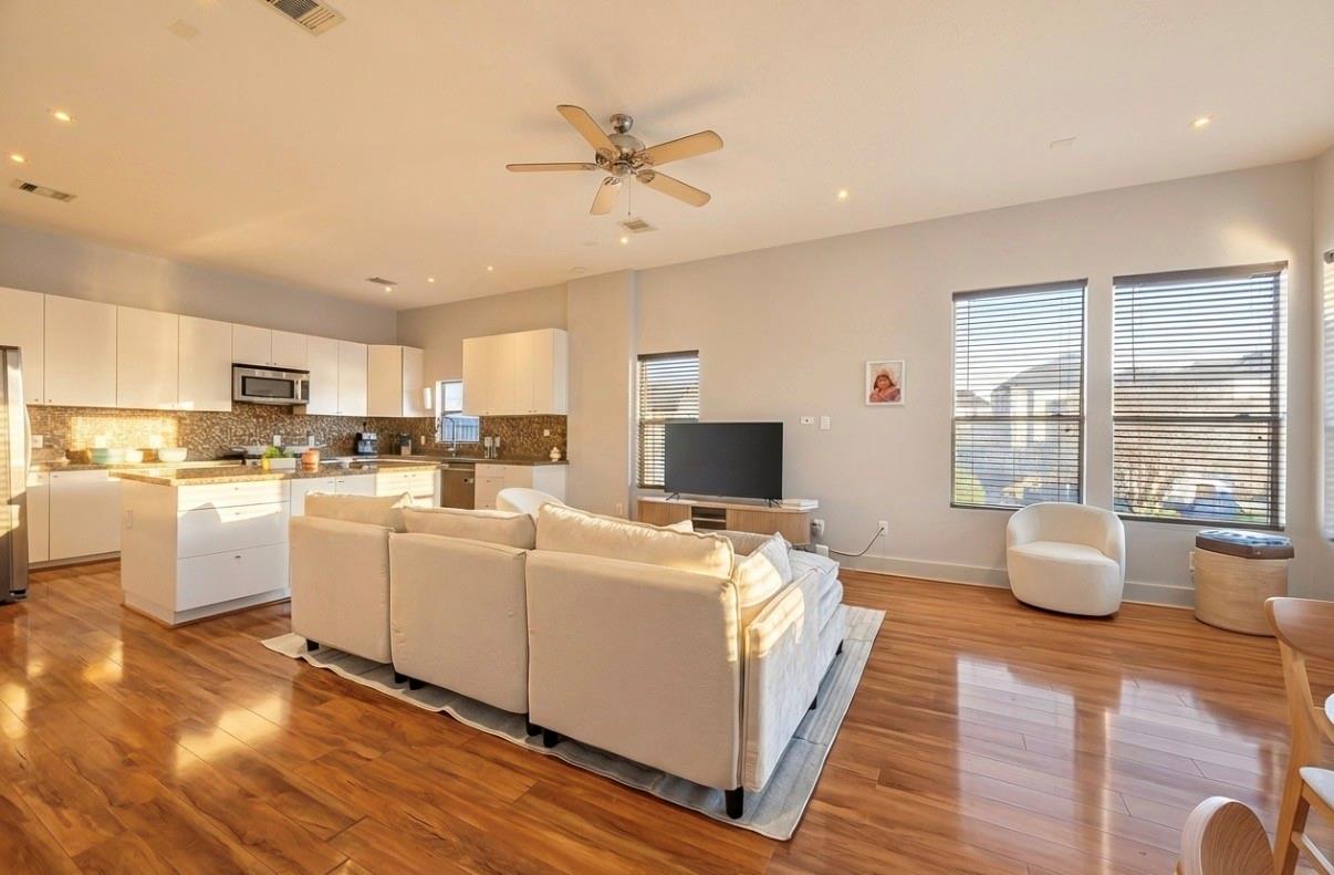5111 Cornish Street — photo
