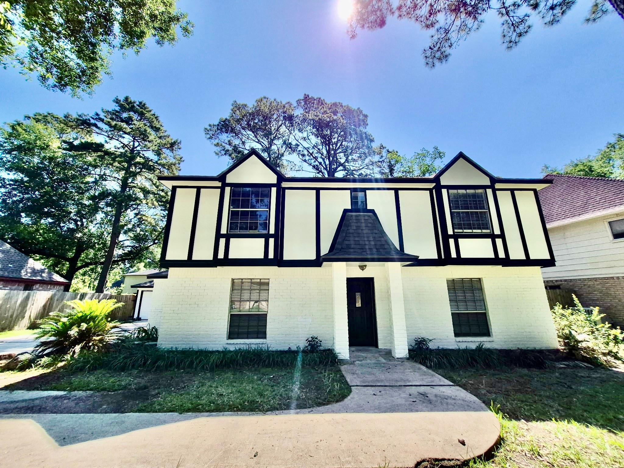 17518 Majestic Forest Drive — photo