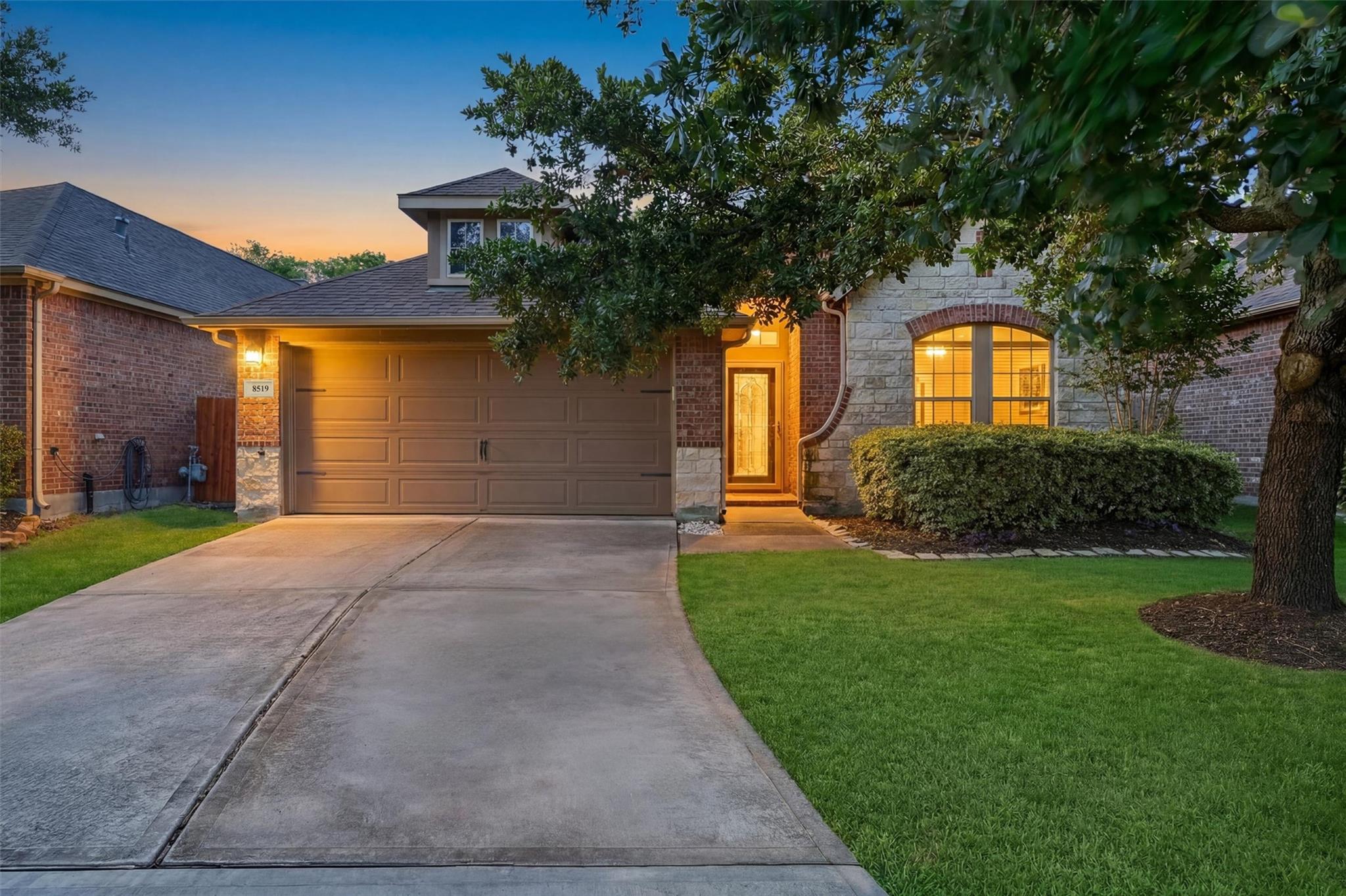 8519 Crescent Valley Lane — photo