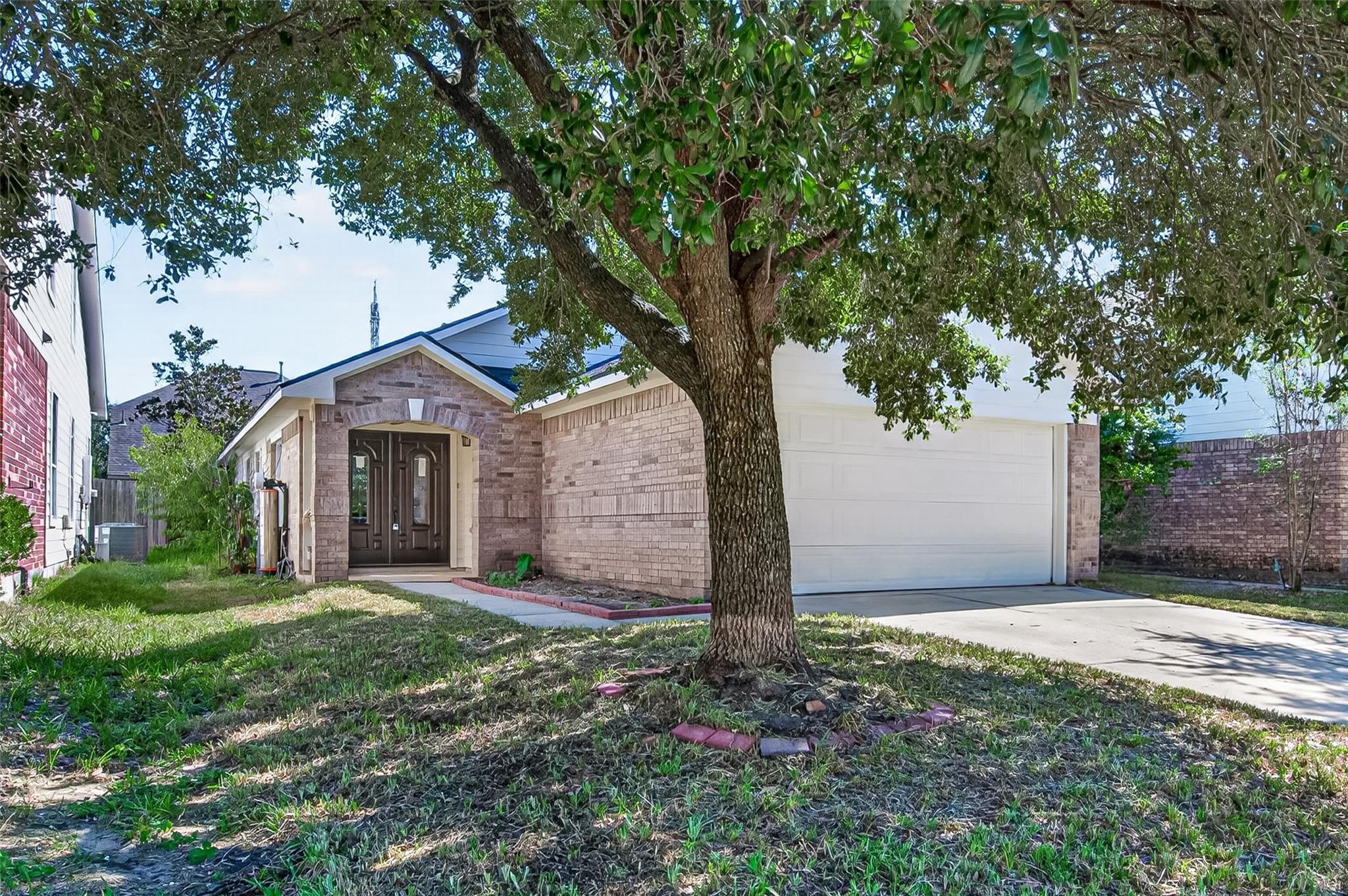 7410 Legacy Pines Drive — photo
