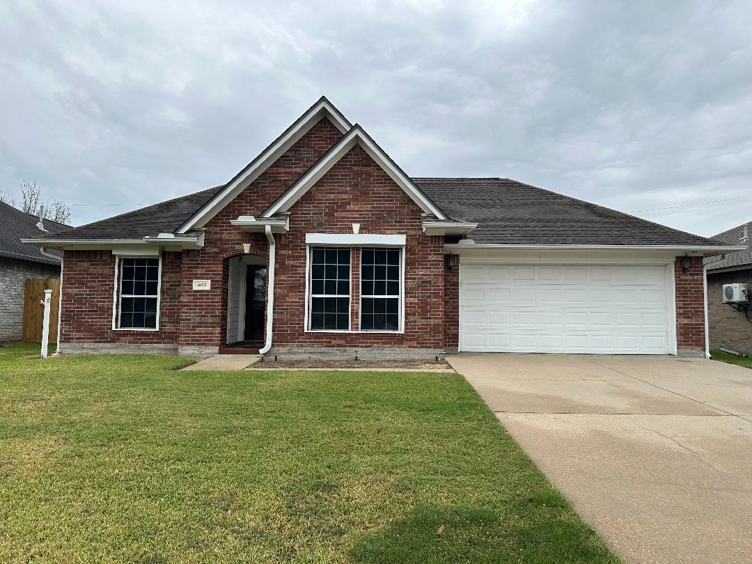 603 Manor Drive — photo