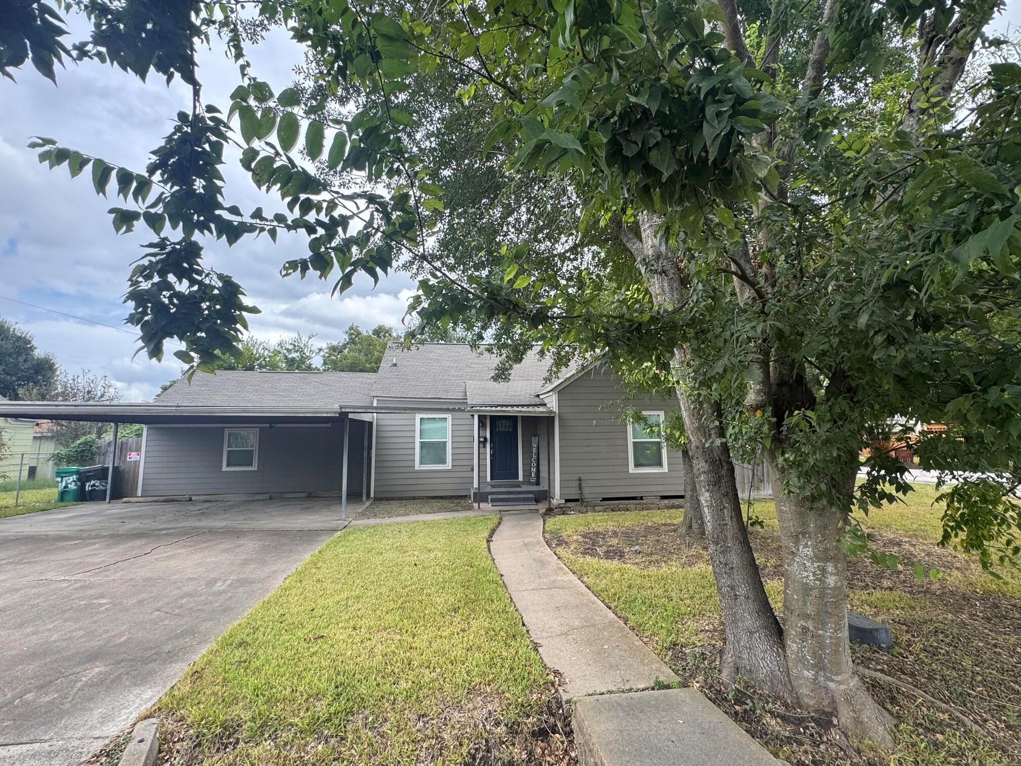 7135 Goforth Street — photo