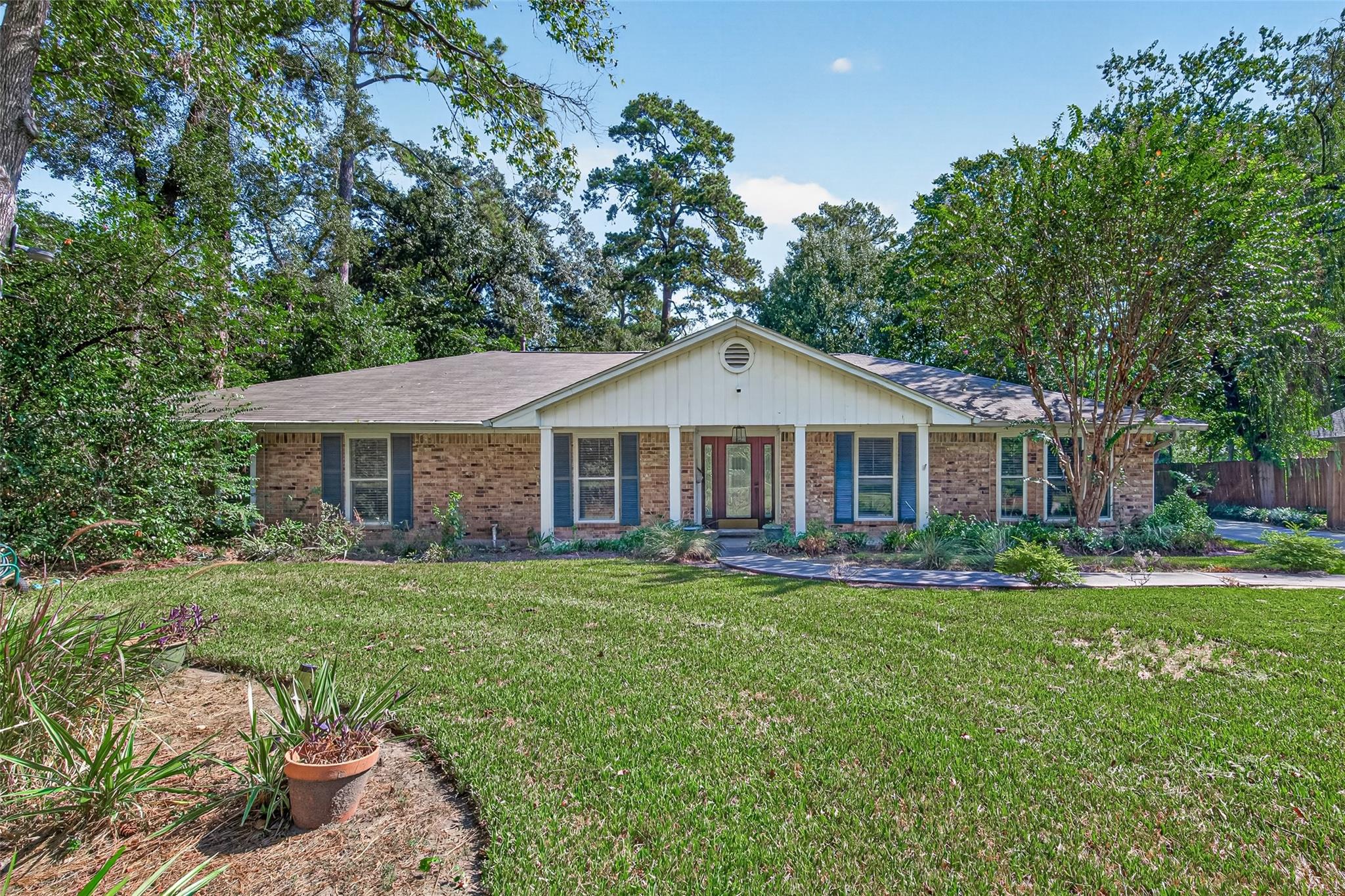 16814 SW Creeksouth Road — photo