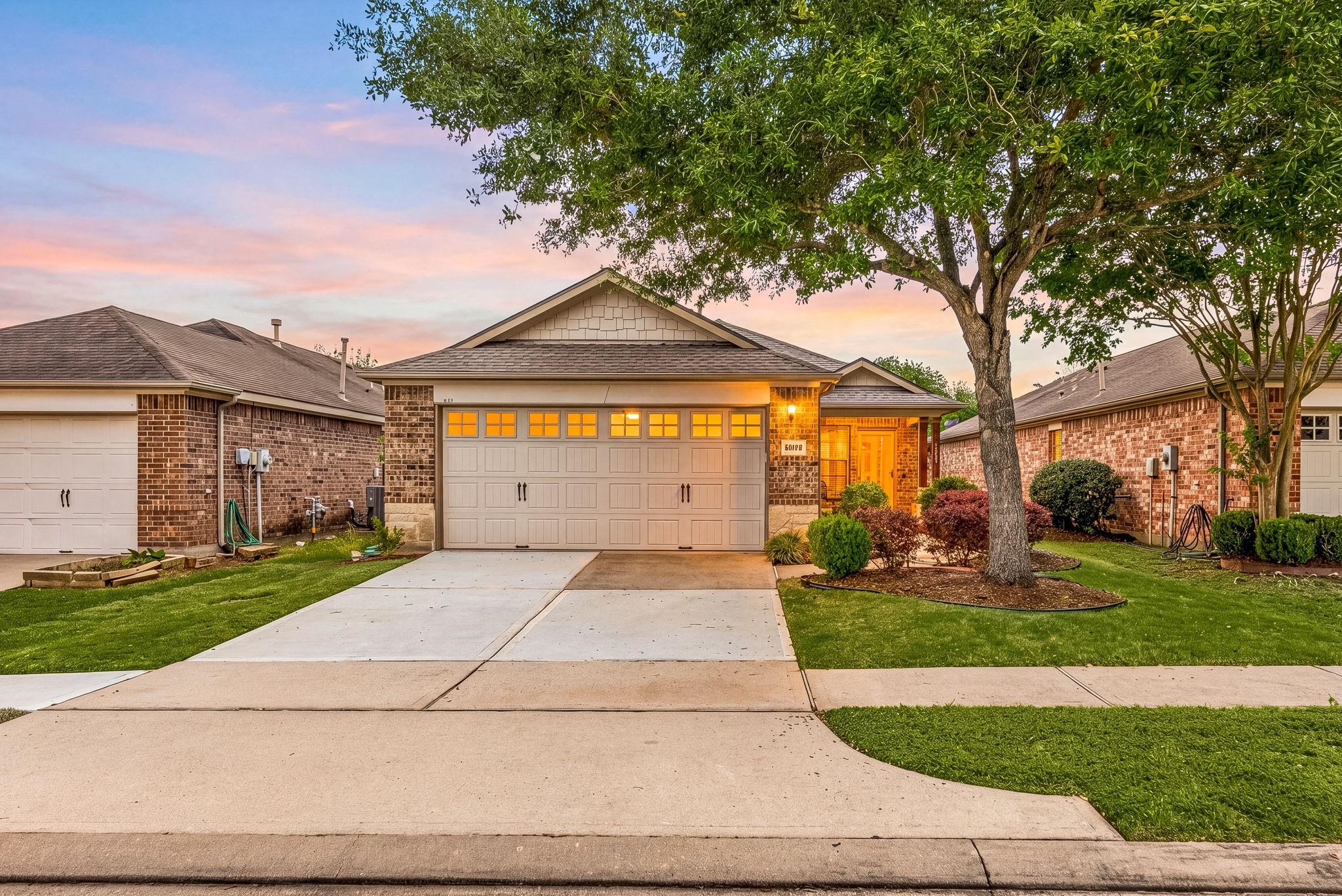 1031 Oleander Way — photo