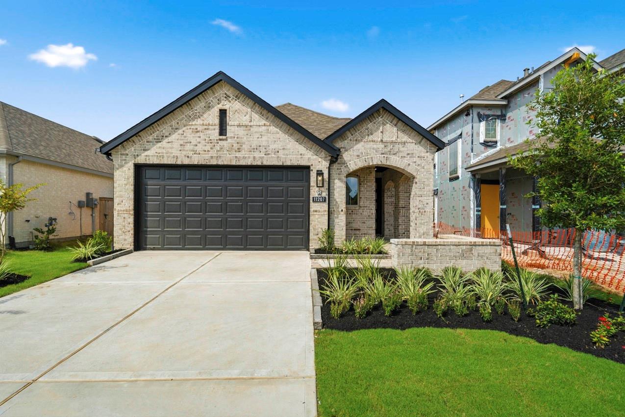 11207 Apricot Sulphur Drive — photo