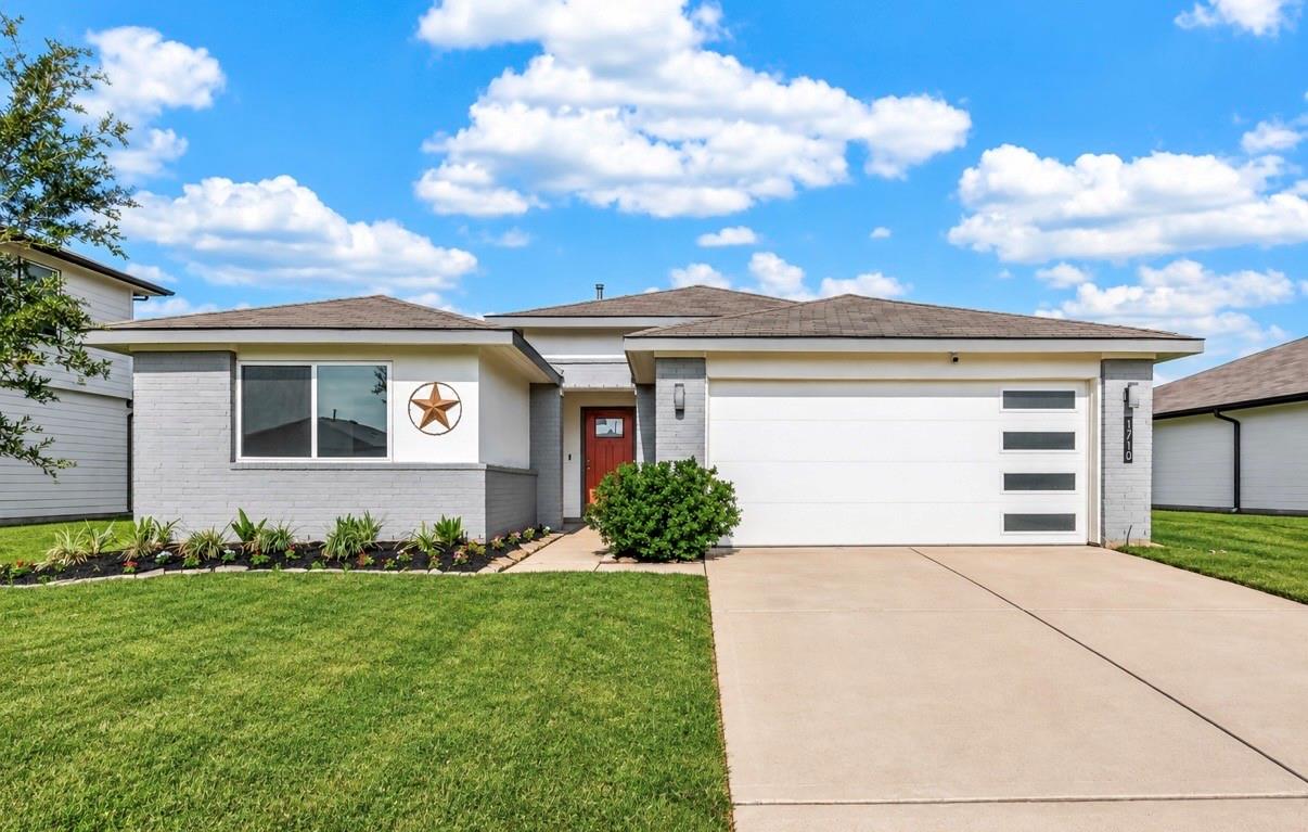 1710 Mountain Echo Drive — photo