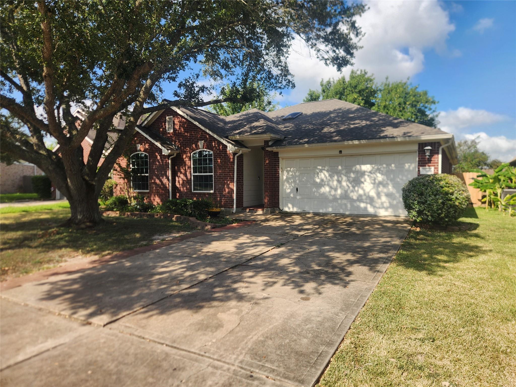 3118 Glen Cullen Lane — photo