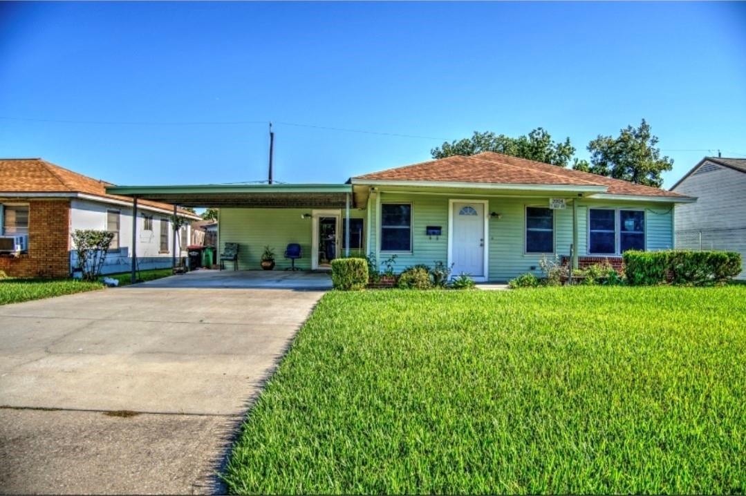 2004 W Gulf Street W — photo