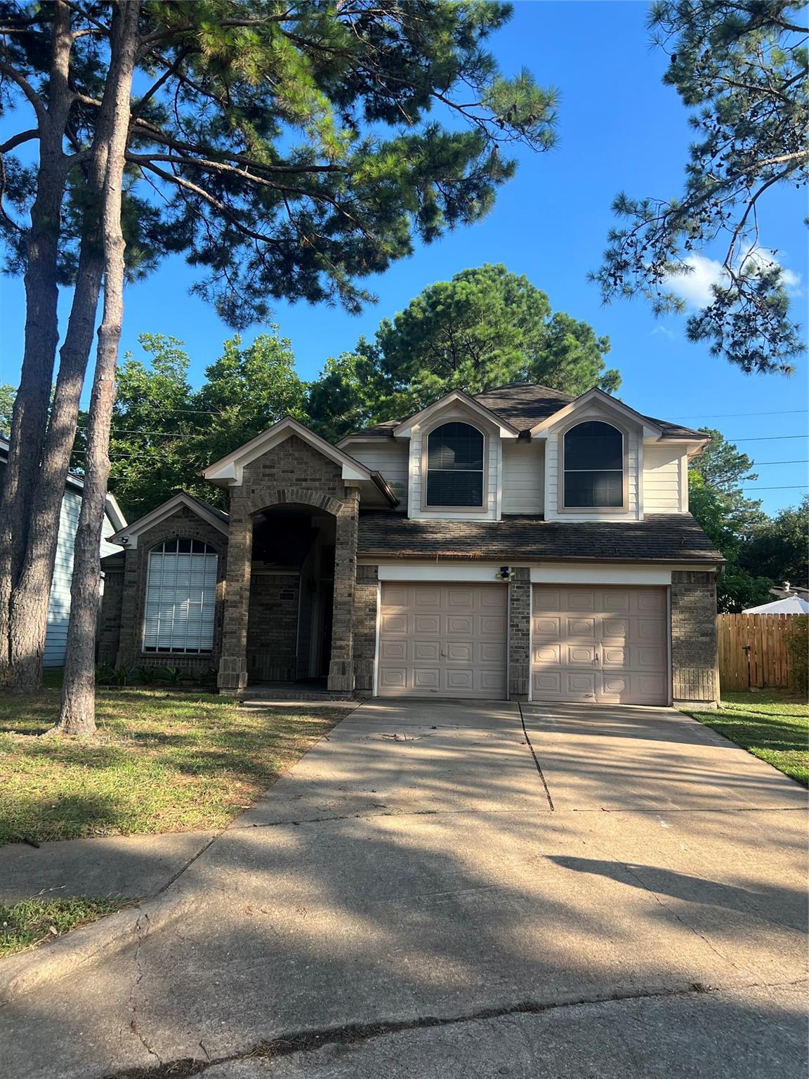 8406 Lake Crystal Drive — photo