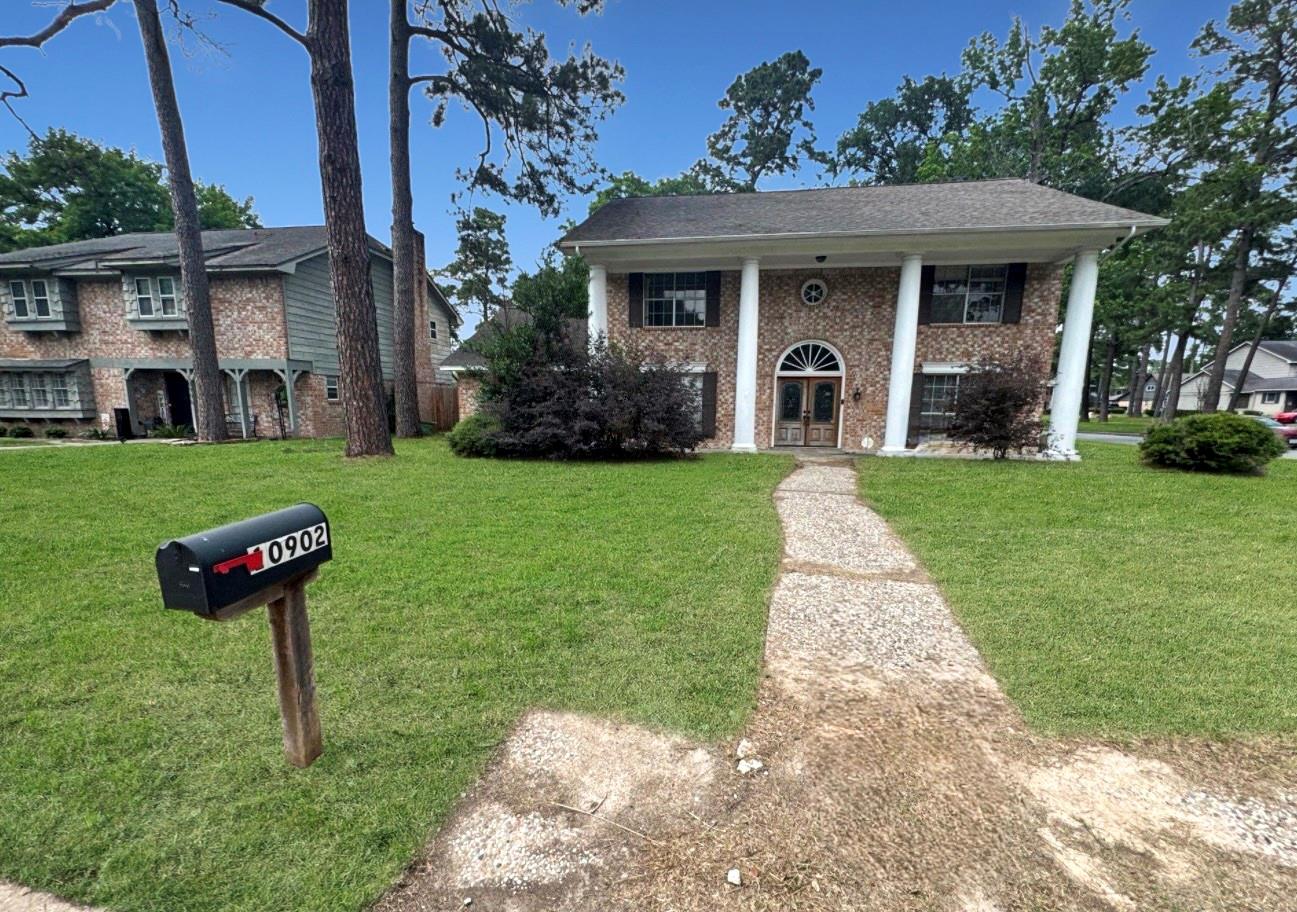 10902 Fawnview Drive — photo