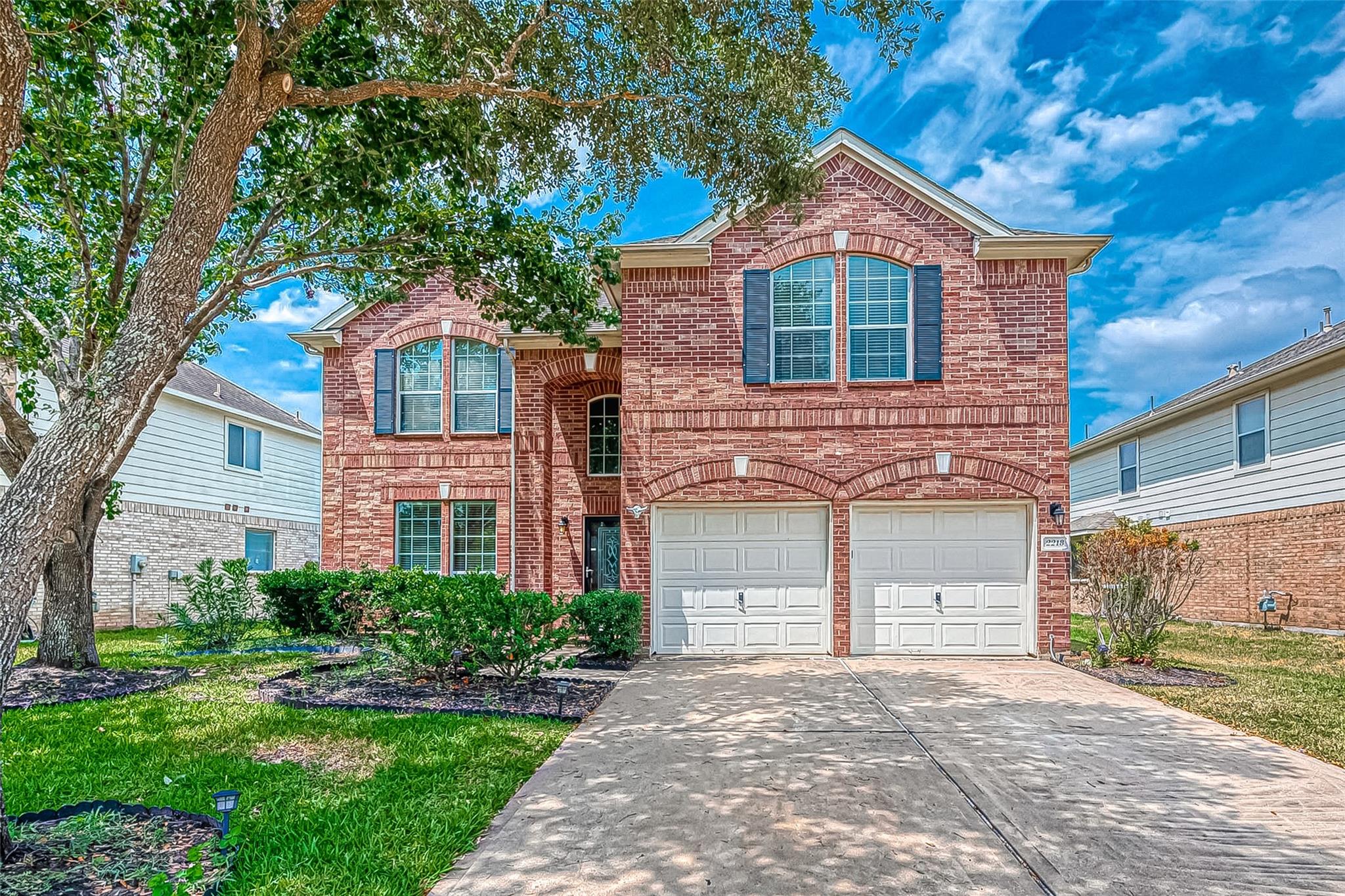 2218 Falcon Knoll Lane — photo