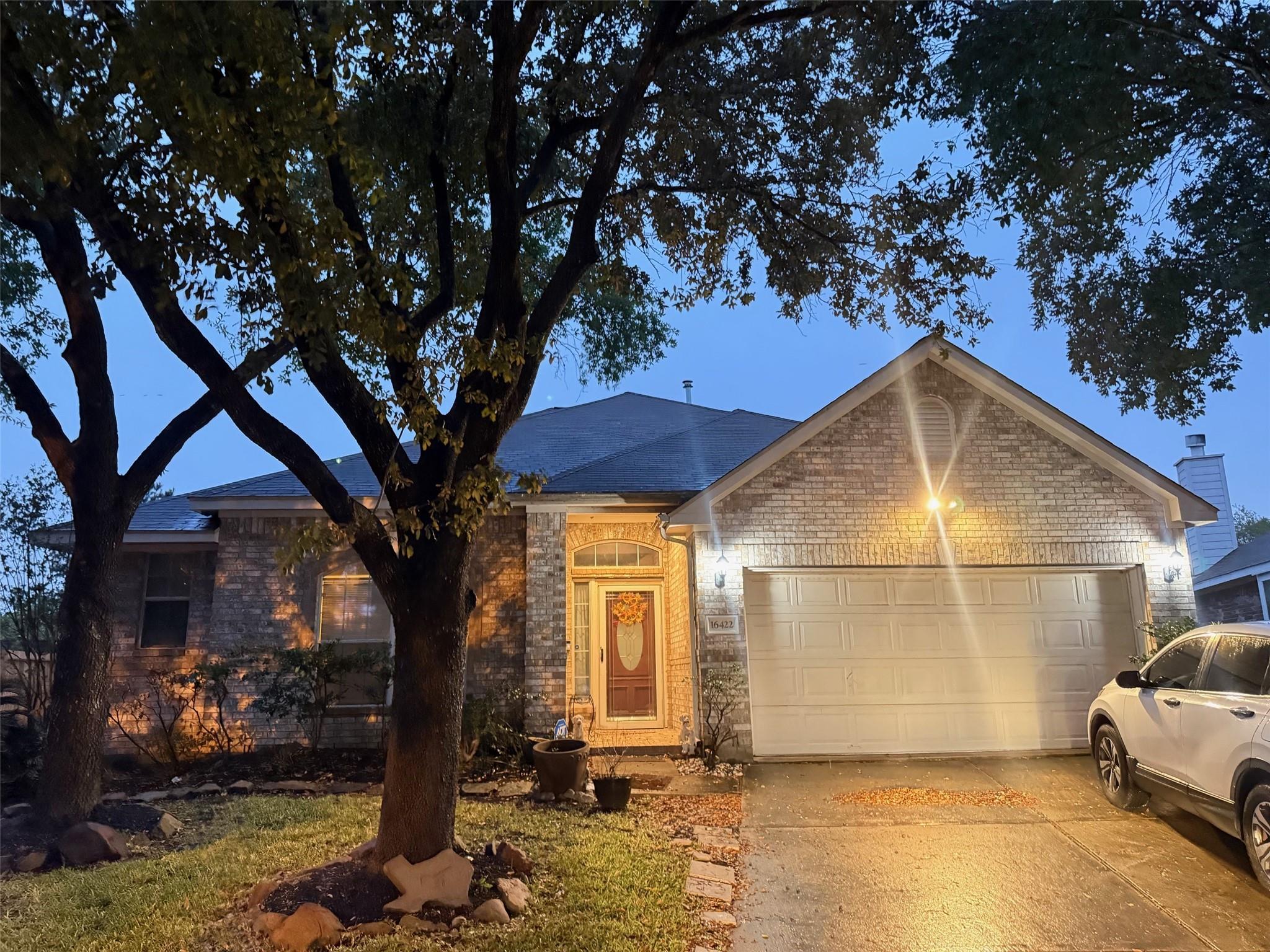 16422 Reddingford Lane — photo