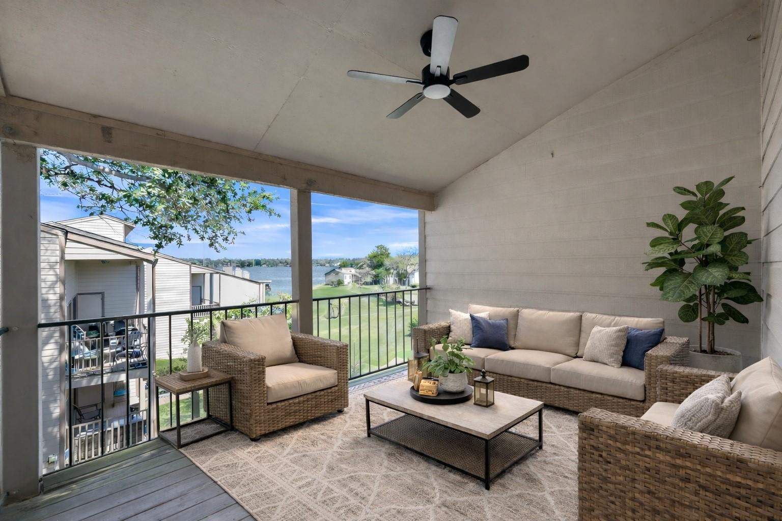 301 Lakeview Terrace #D — photo