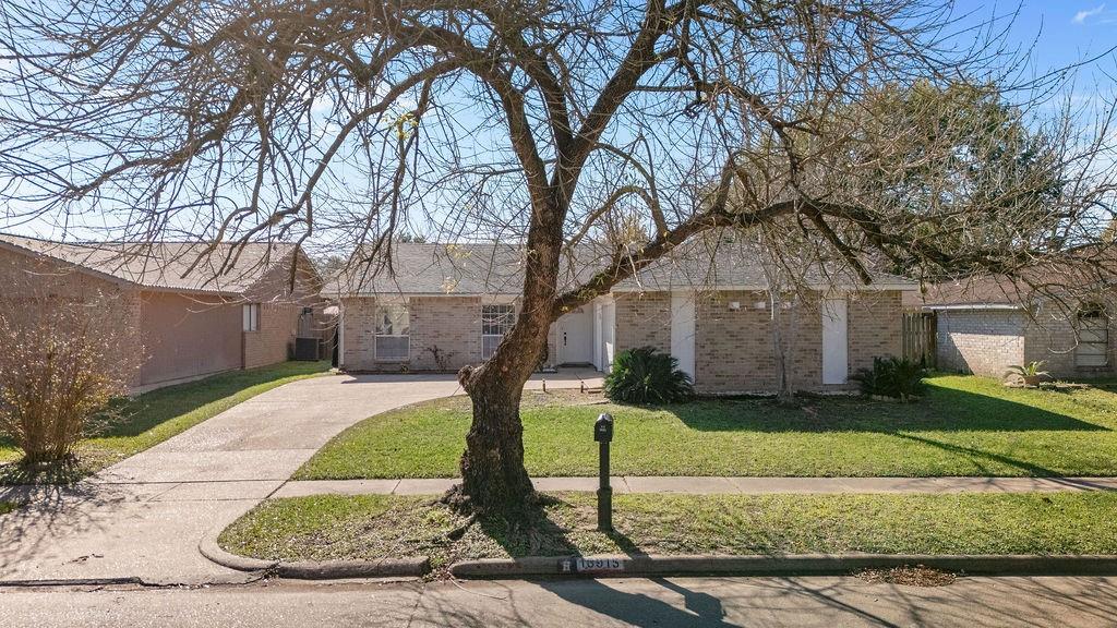 16915 Clan Macgregor Drive — photo