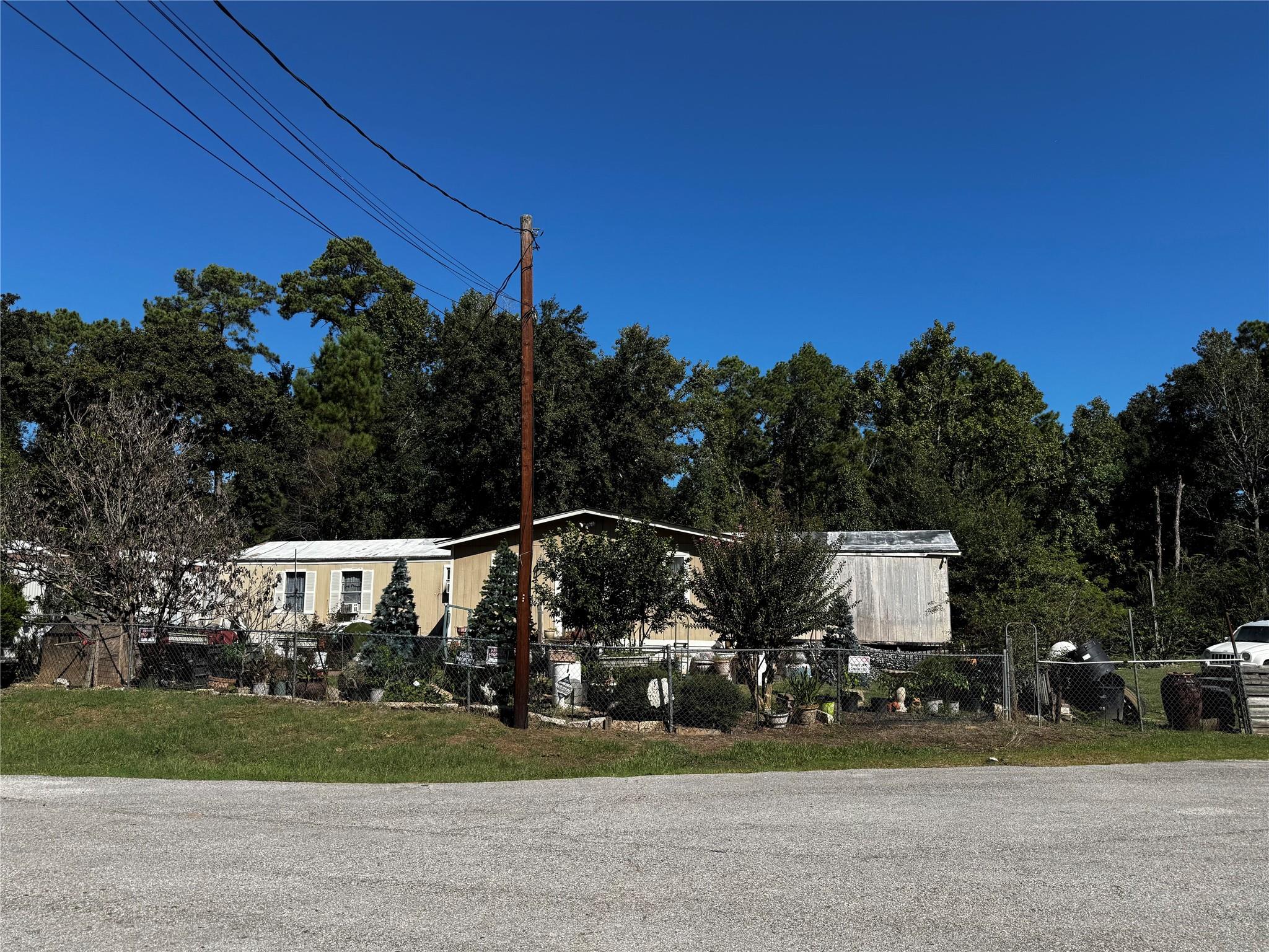 5210 Hobart Street — photo