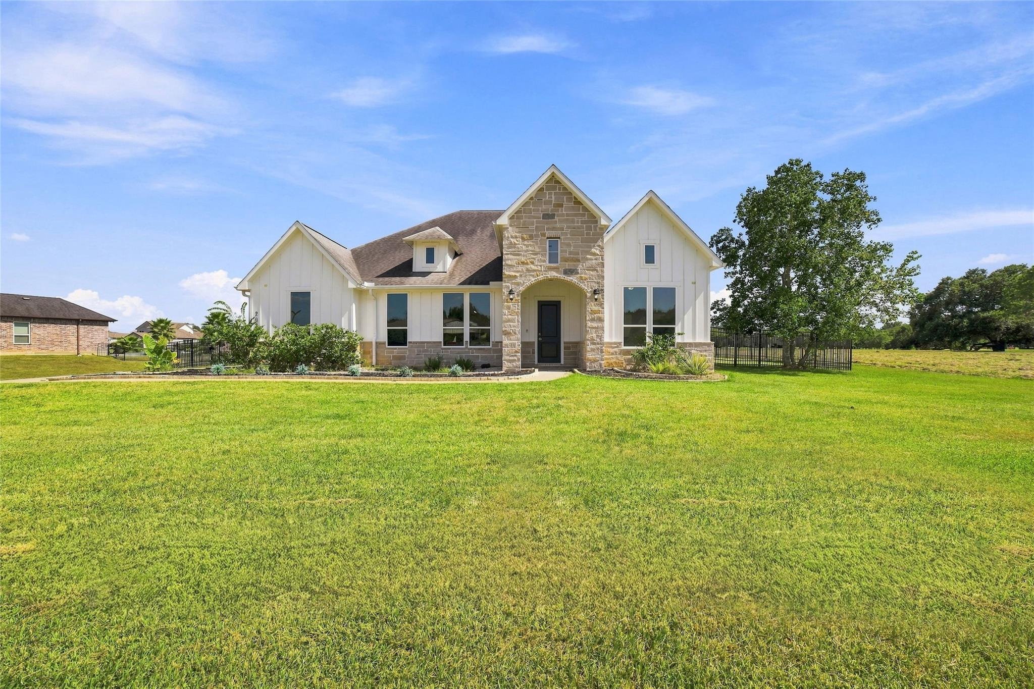 203 Cavalry Trail Drive — photo