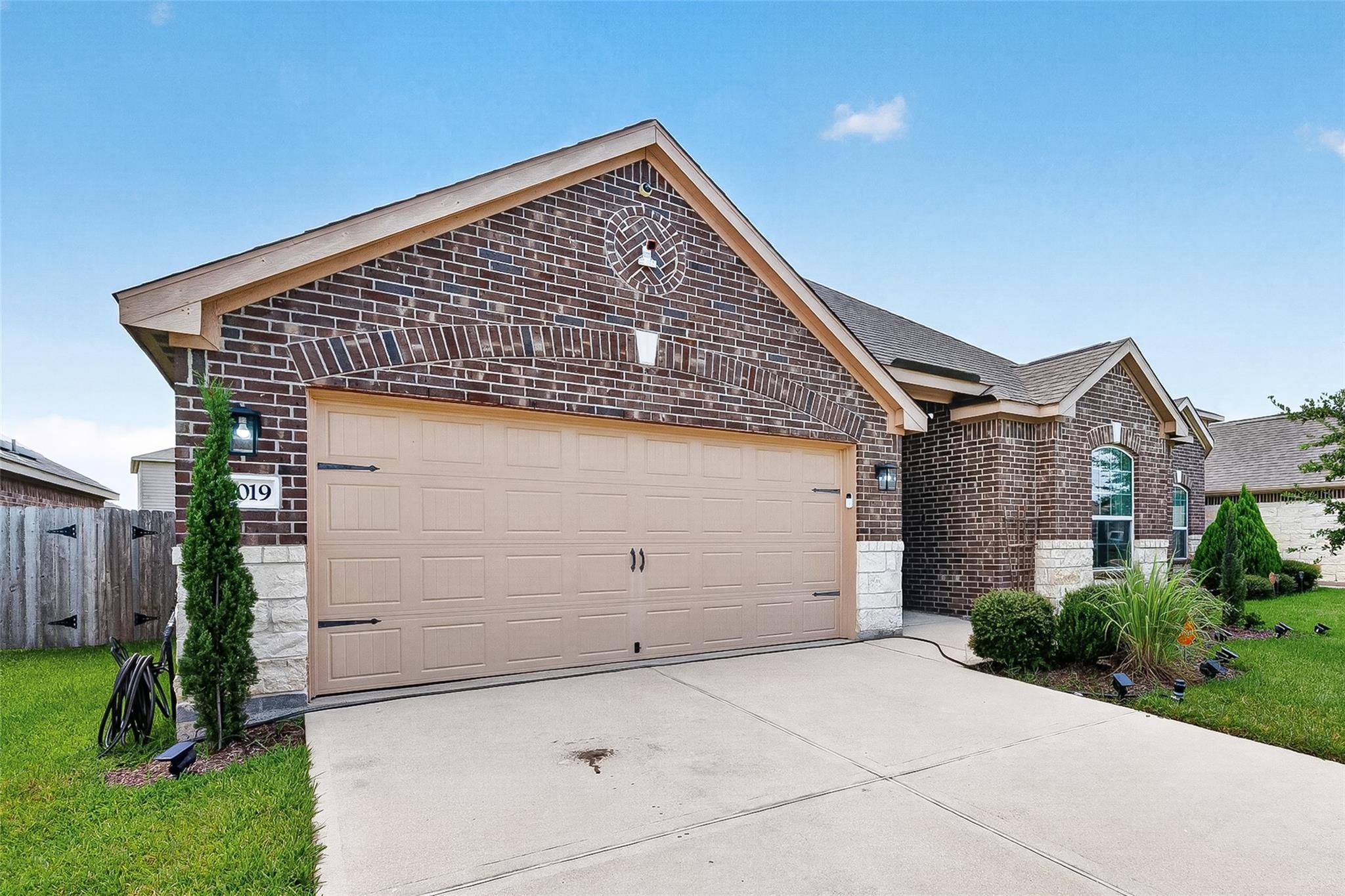 21019 Echo Manor Drive — photo