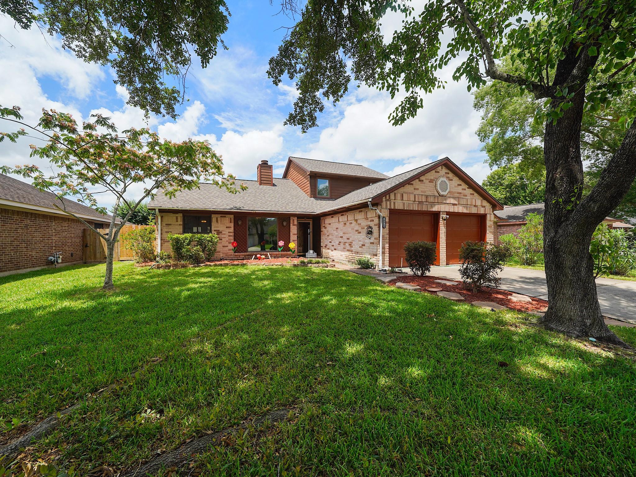 10913 Idlewood Court — photo
