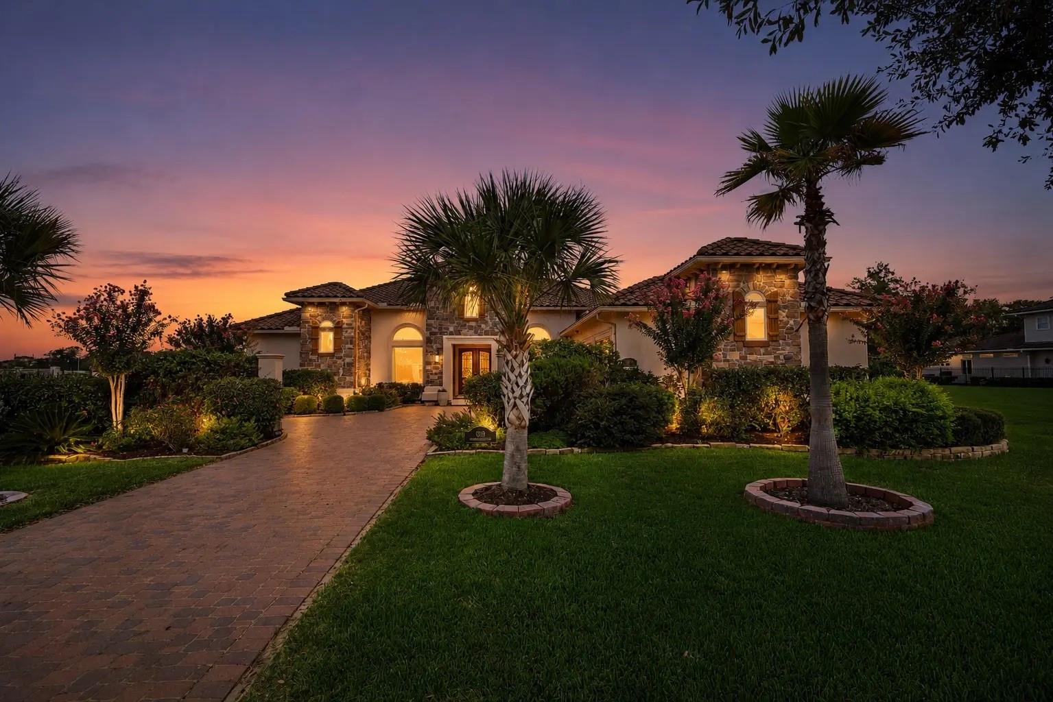1019 Grand Estates Drive — photo