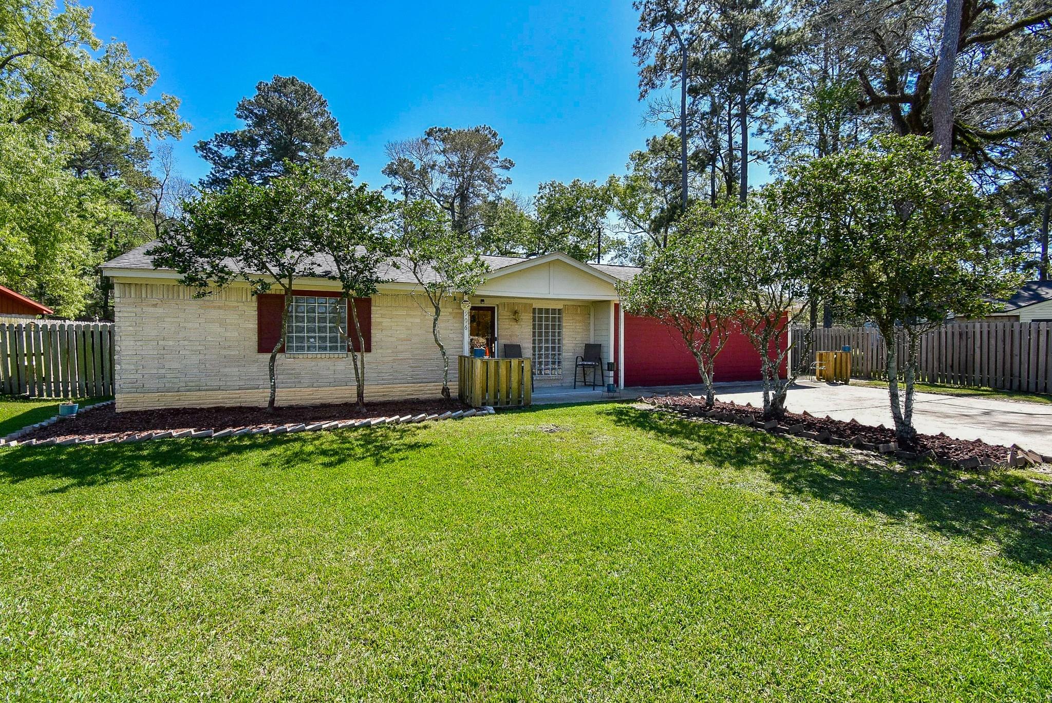 906 Corydon Drive — photo