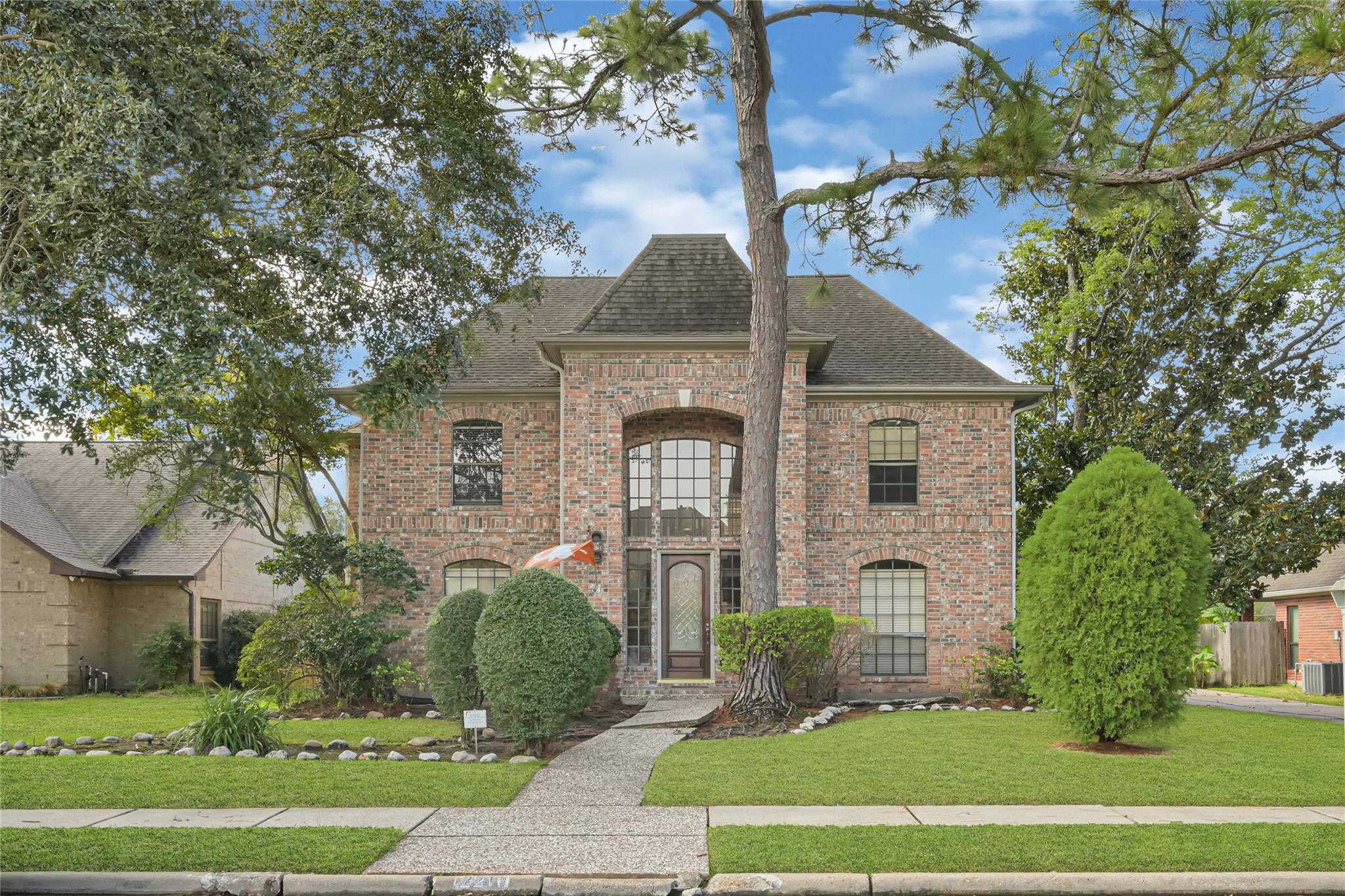 2211 Rockhaven Drive — photo