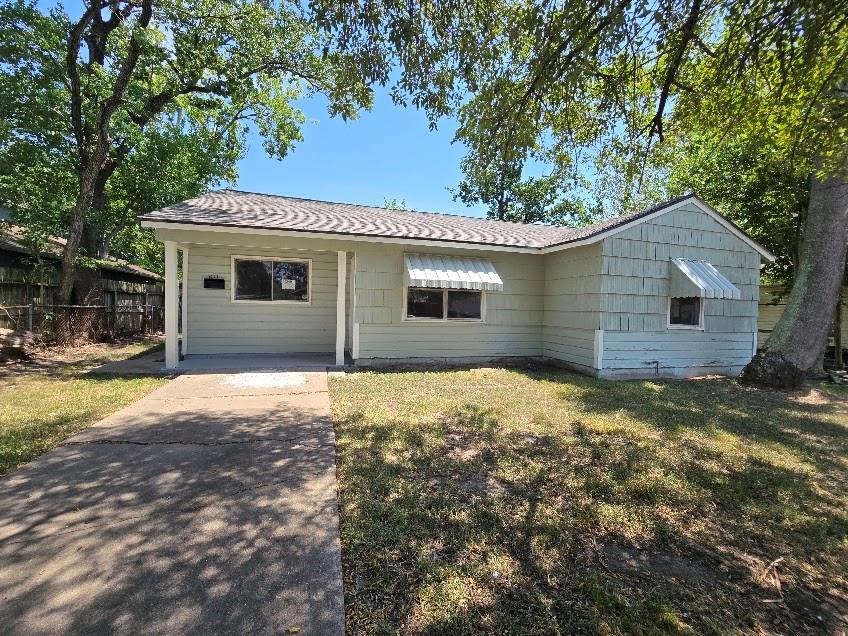 822 Woodhue Street — photo