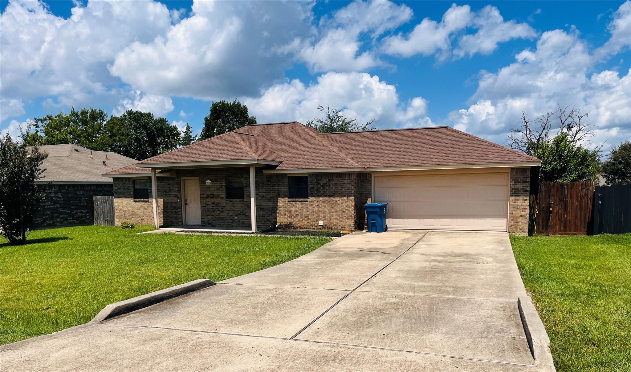 13340 Miller Lane — photo