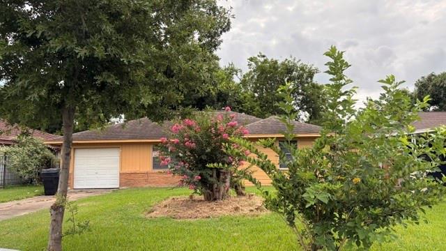 1823 Pleasantville Drive — photo